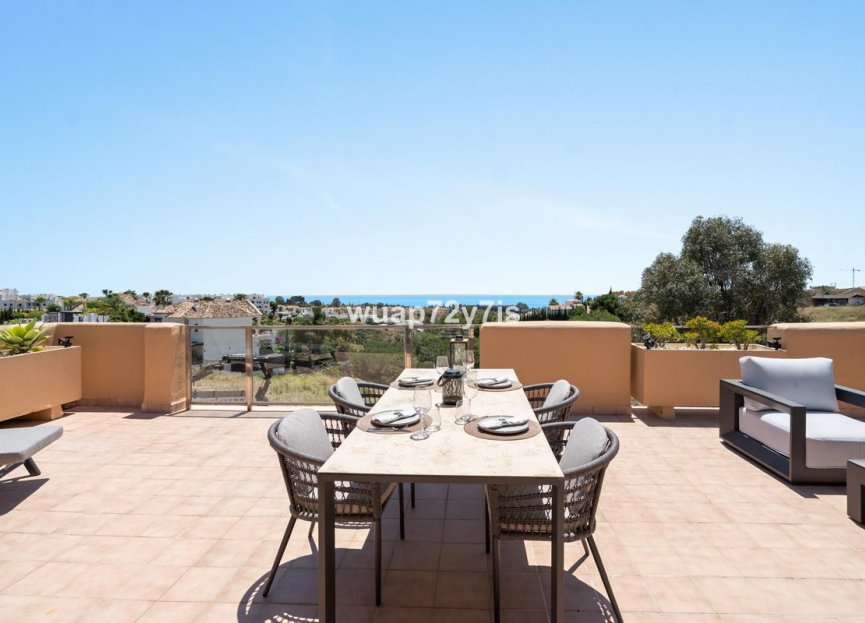 Resale - Apartment - Penthouse - Estepona - Selwo