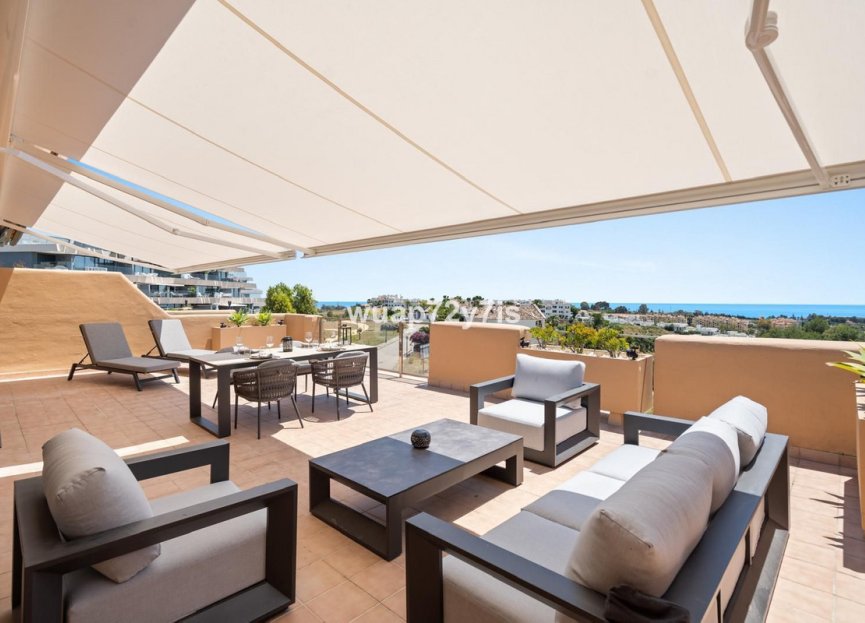 Resale - Apartment - Penthouse - Estepona - Selwo