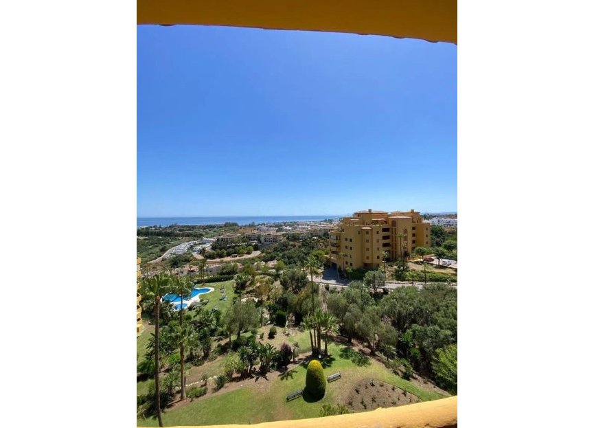 Resale - Apartment - Penthouse - Estepona - Selwo