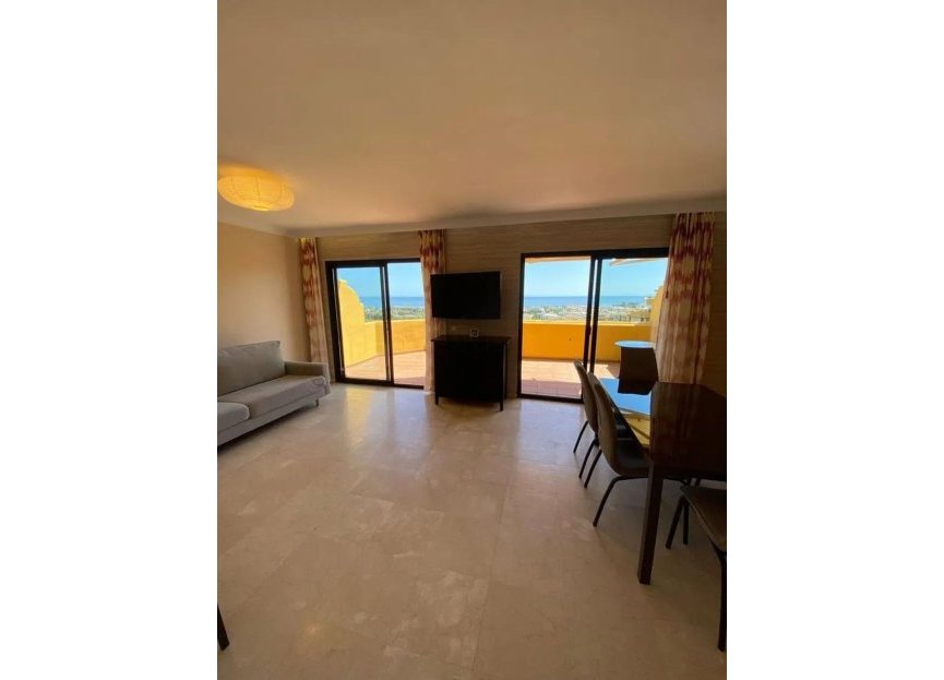 Resale - Apartment - Penthouse - Estepona - Selwo