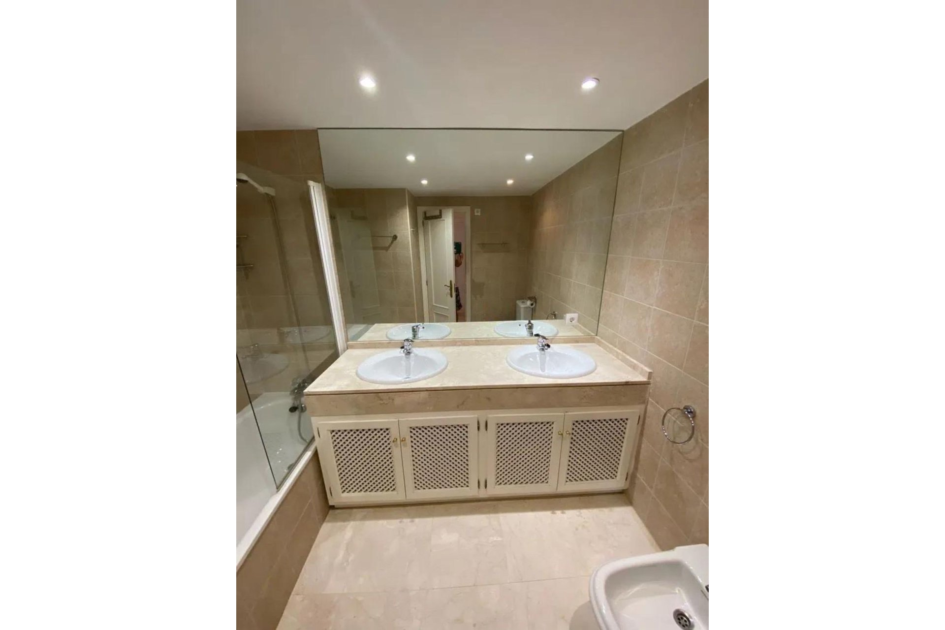 Resale - Apartment - Penthouse - Estepona - Selwo