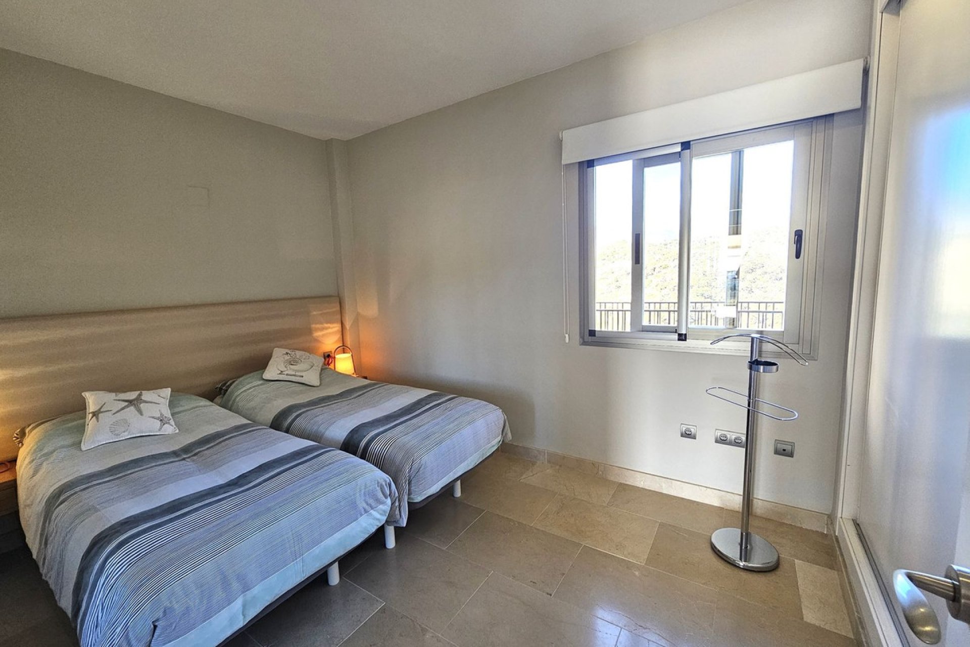Resale - Apartment - Penthouse - Estepona - Selwo