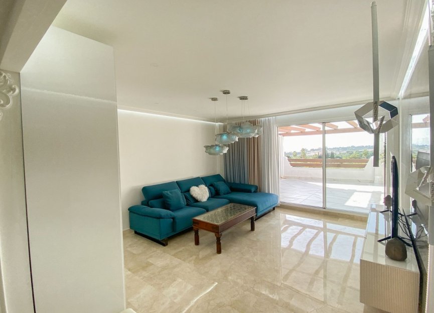 Resale - Apartment - Penthouse - Estepona - Selwo