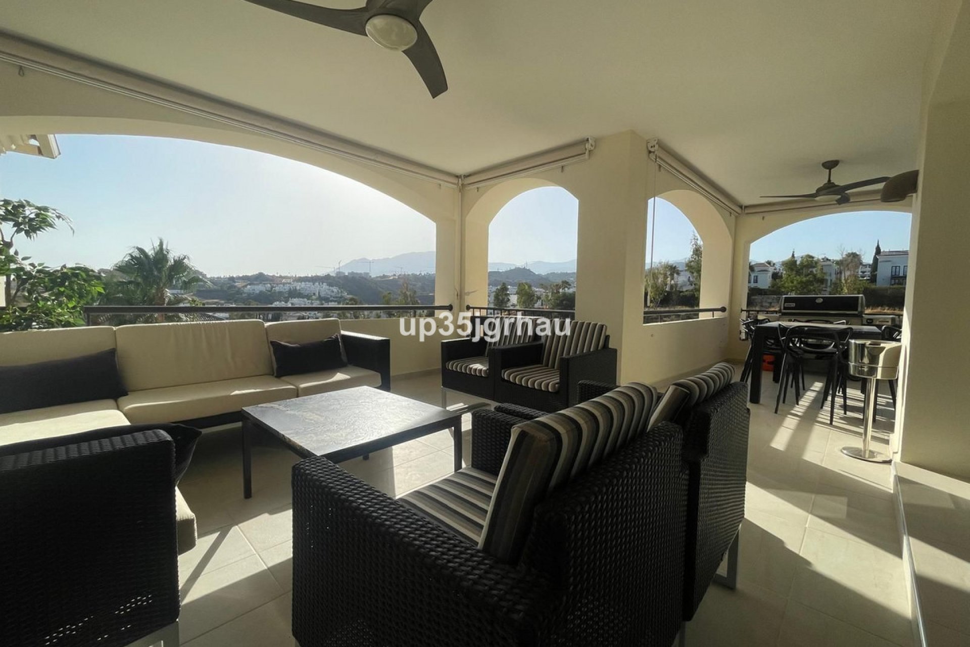 Resale - Apartment - Penthouse - Estepona - Selwo