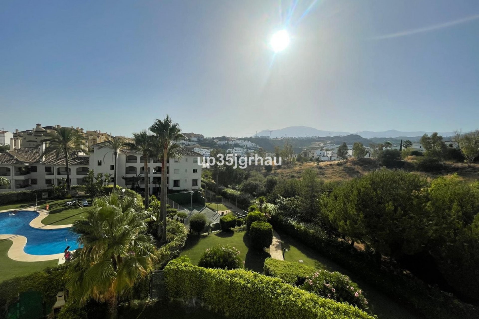 Resale - Apartment - Penthouse - Estepona - Selwo