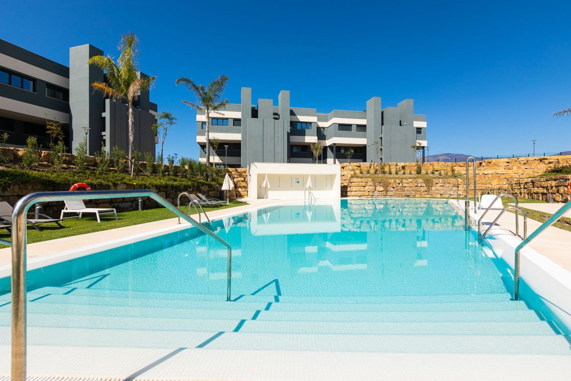 Resale - Apartment - Penthouse - Estepona - Selwo