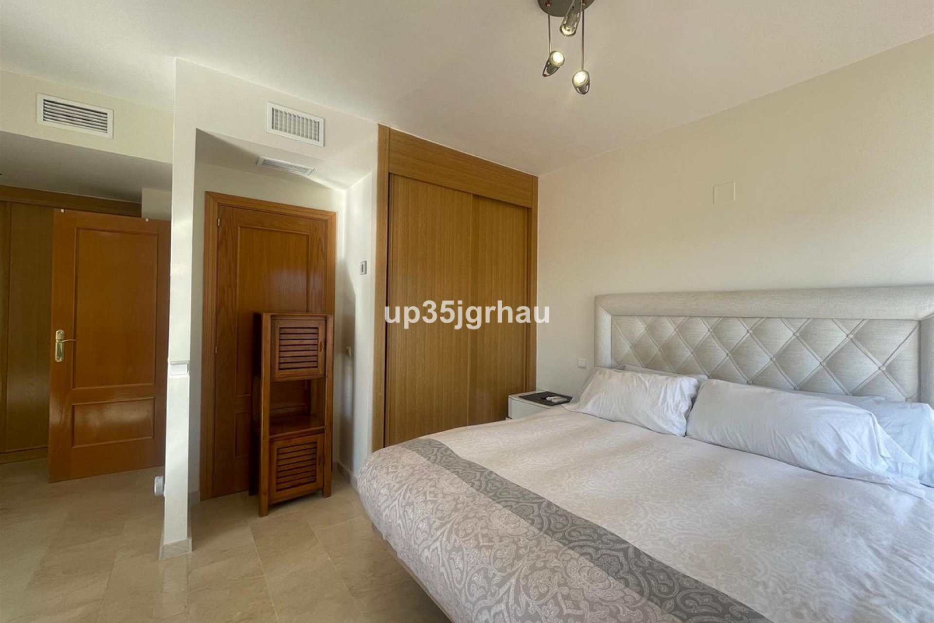 Resale - Apartment - Penthouse - Estepona - Selwo