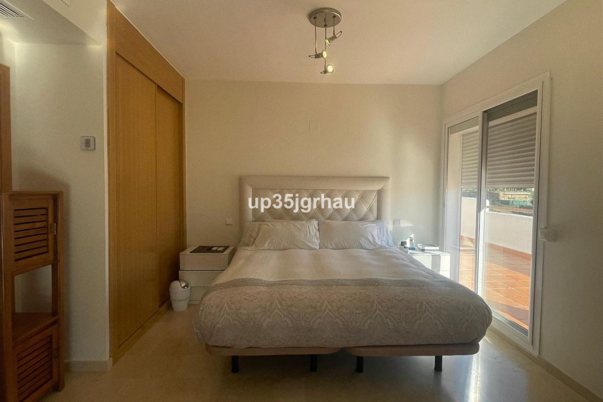 Resale - Apartment - Penthouse - Estepona - Selwo