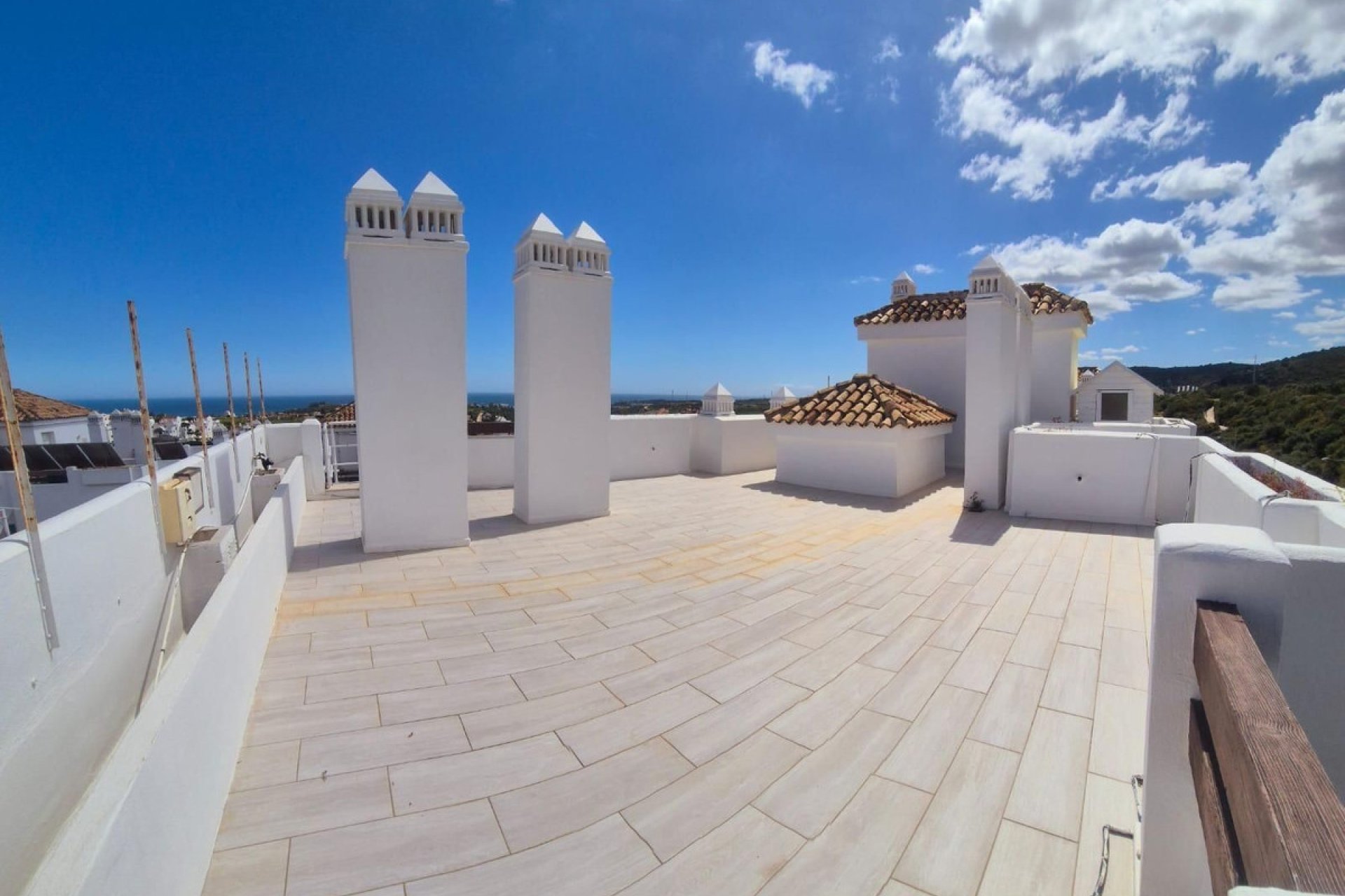 Resale - Apartment - Penthouse - Estepona - Valle Romano