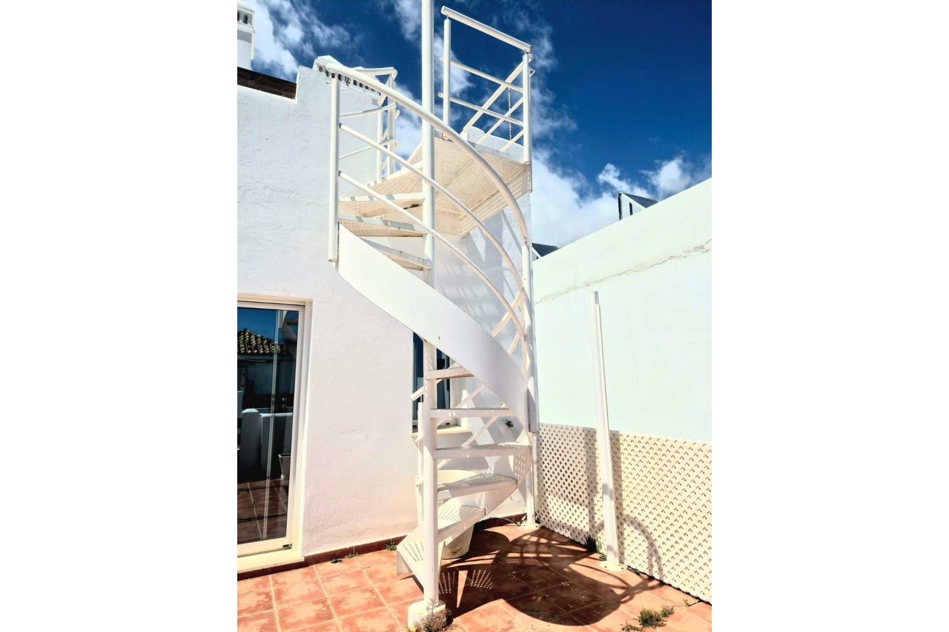 Resale - Apartment - Penthouse - Estepona - Valle Romano