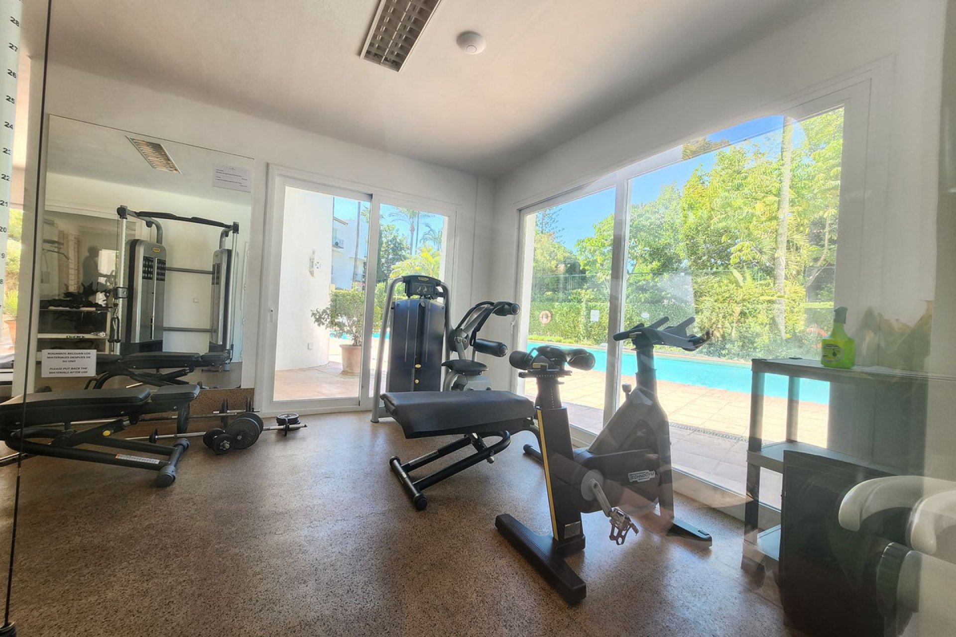 Resale - Apartment - Penthouse - Estepona