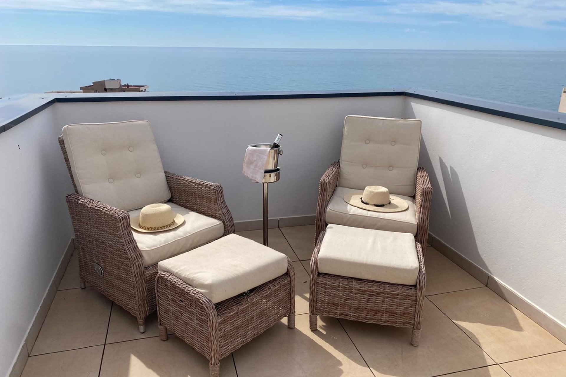 Resale - Apartment - Penthouse - Fuengirola - Carvajal