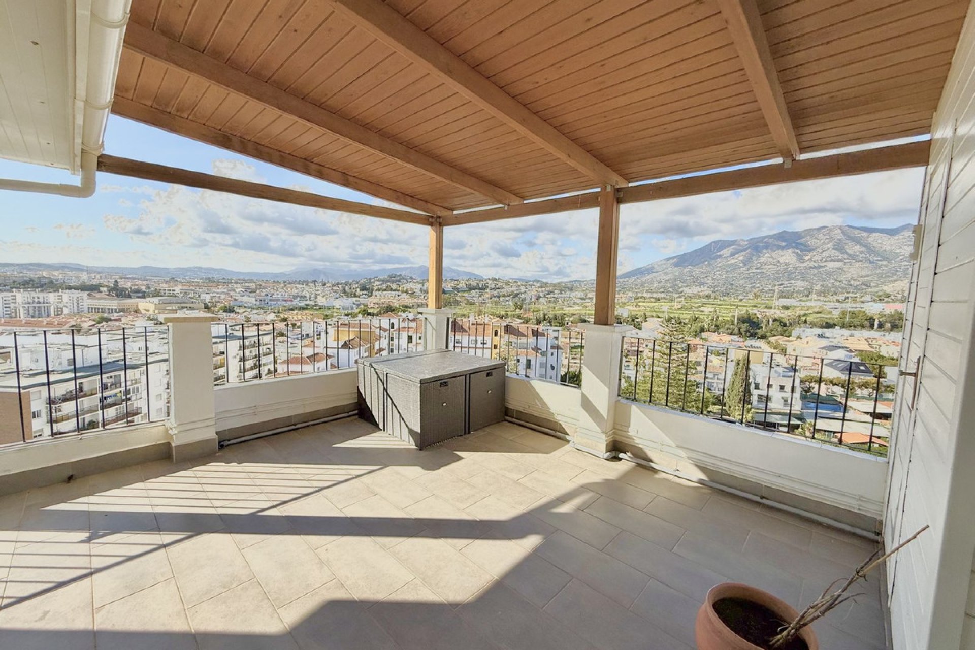 Resale - Apartment - Penthouse - Fuengirola - Los Boliches