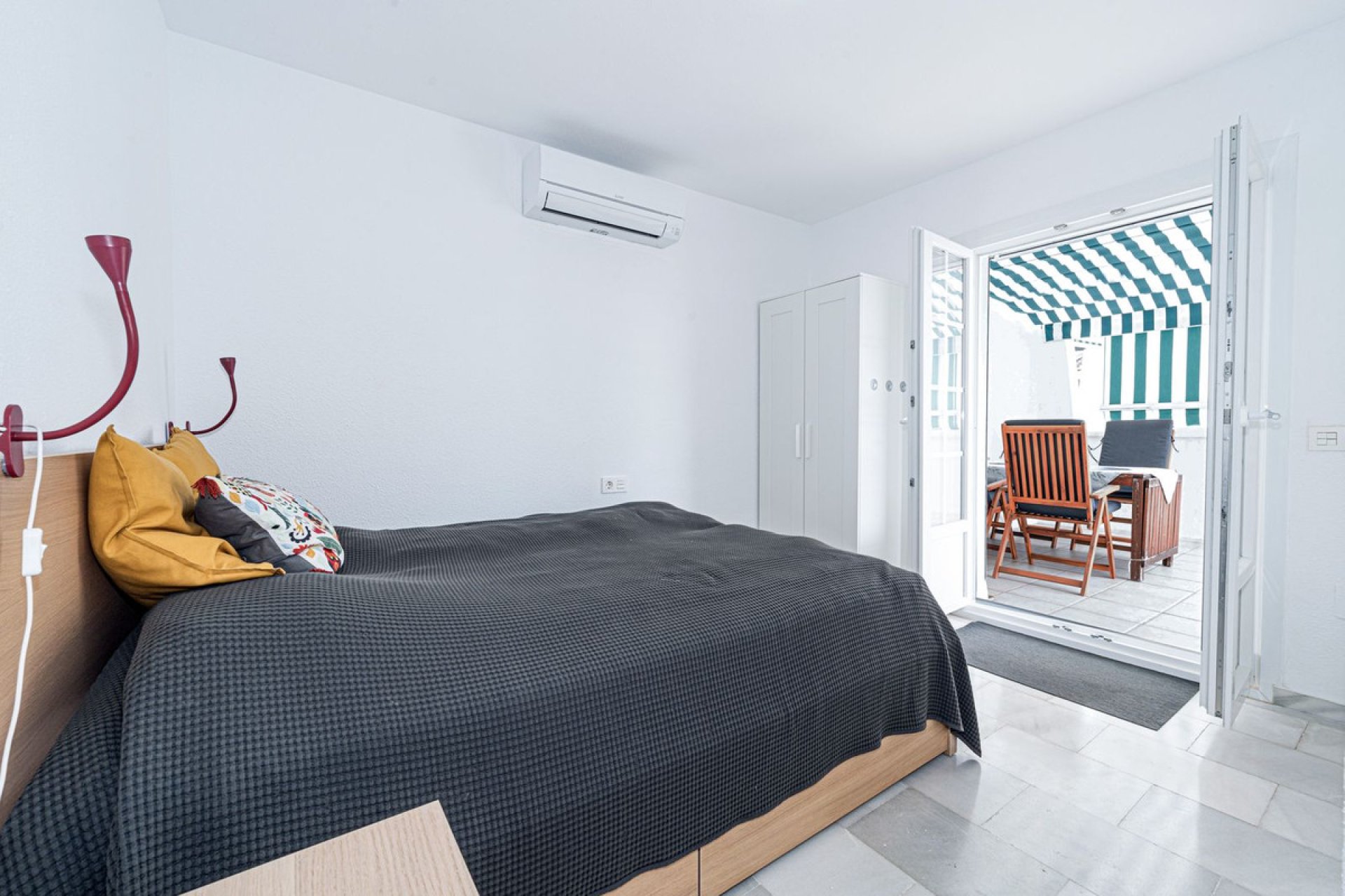 Resale - Apartment - Penthouse - Manilva - La Duquesa