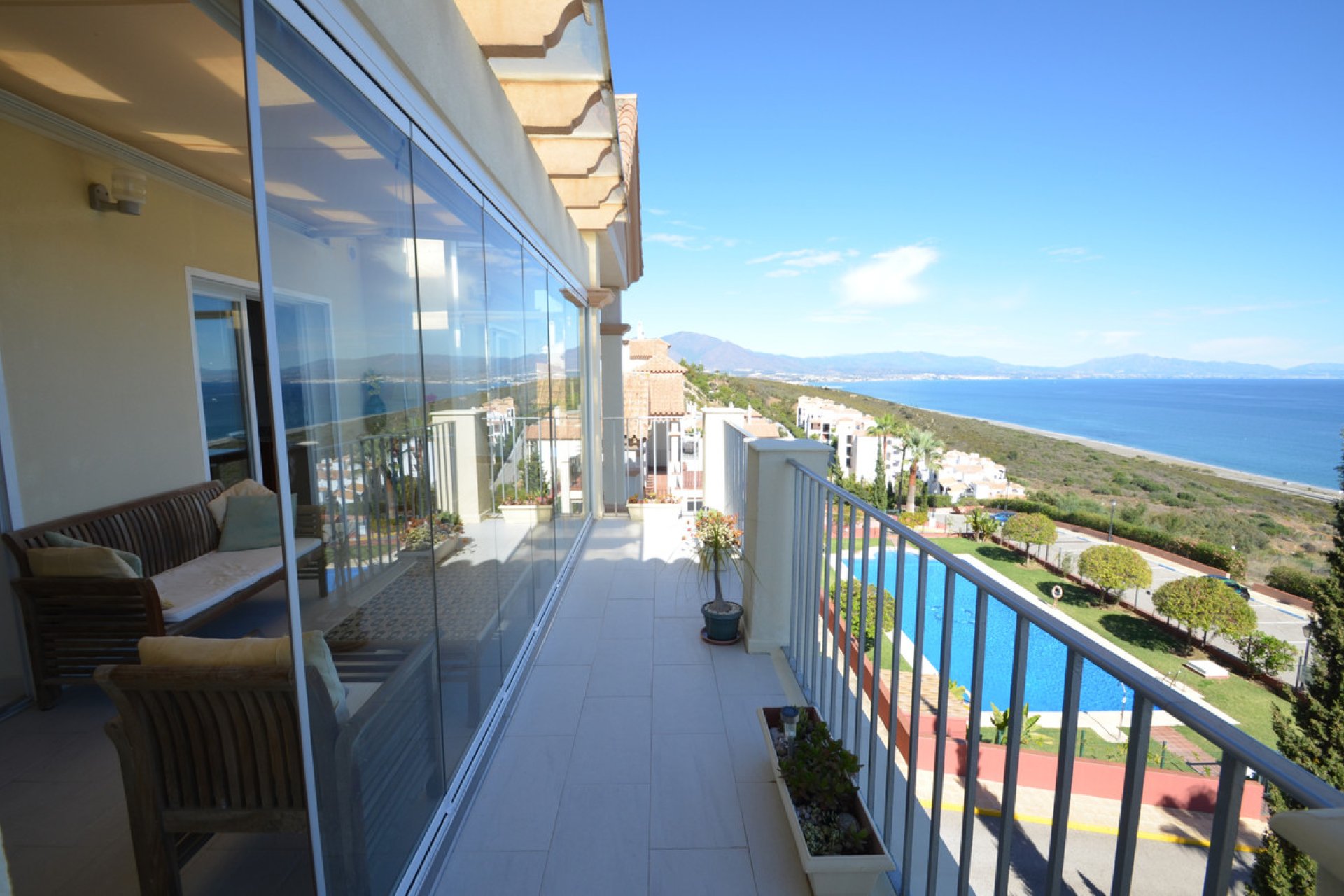 Resale - Apartment - Penthouse - Manilva - La Duquesa