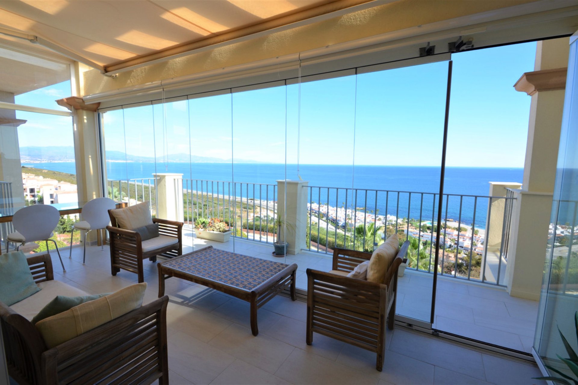 Resale - Apartment - Penthouse - Manilva - La Duquesa