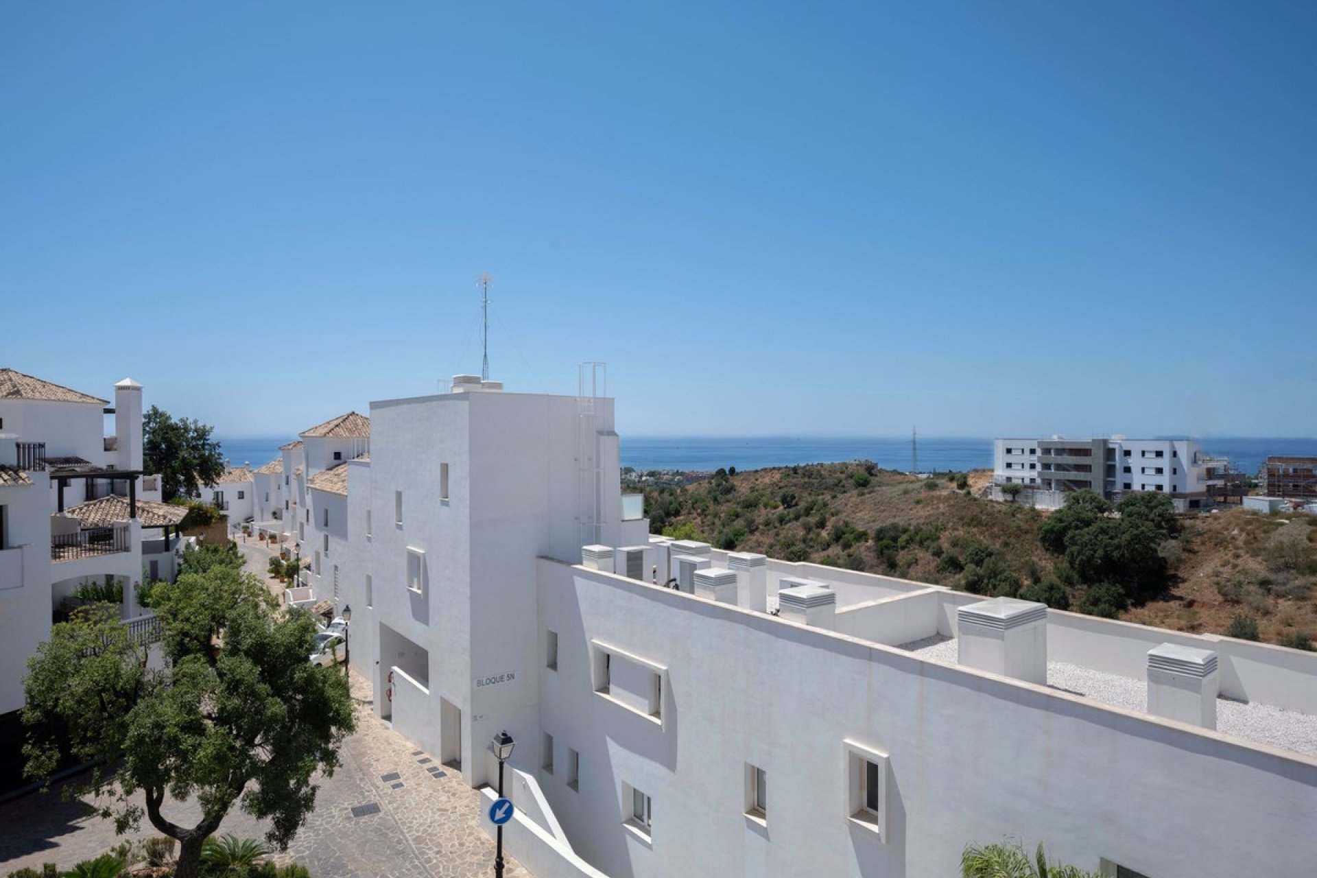 Resale - Apartment - Penthouse - Marbella - Altos de los Monteros