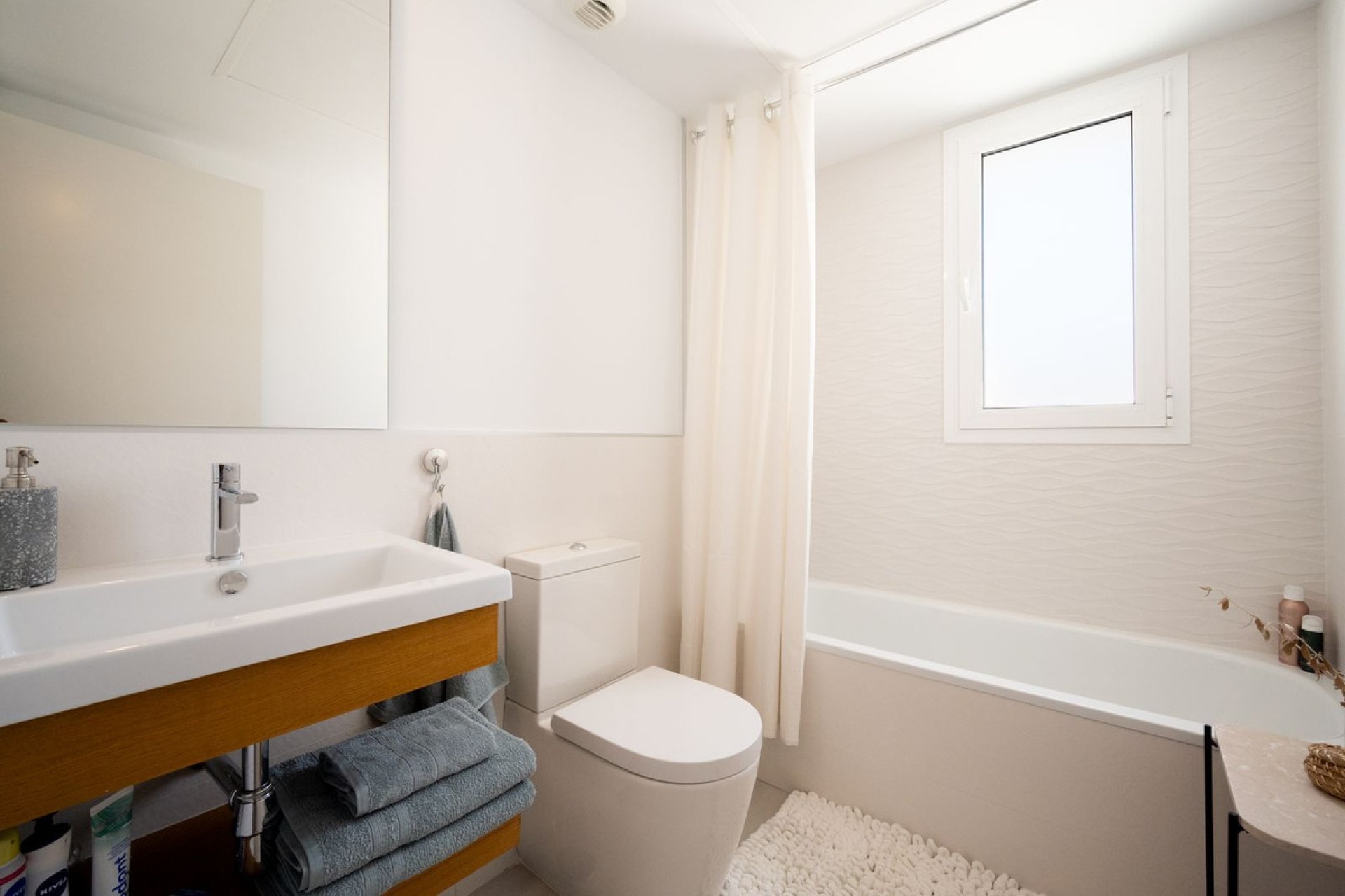 Resale - Apartment - Penthouse - Marbella - Altos de los Monteros