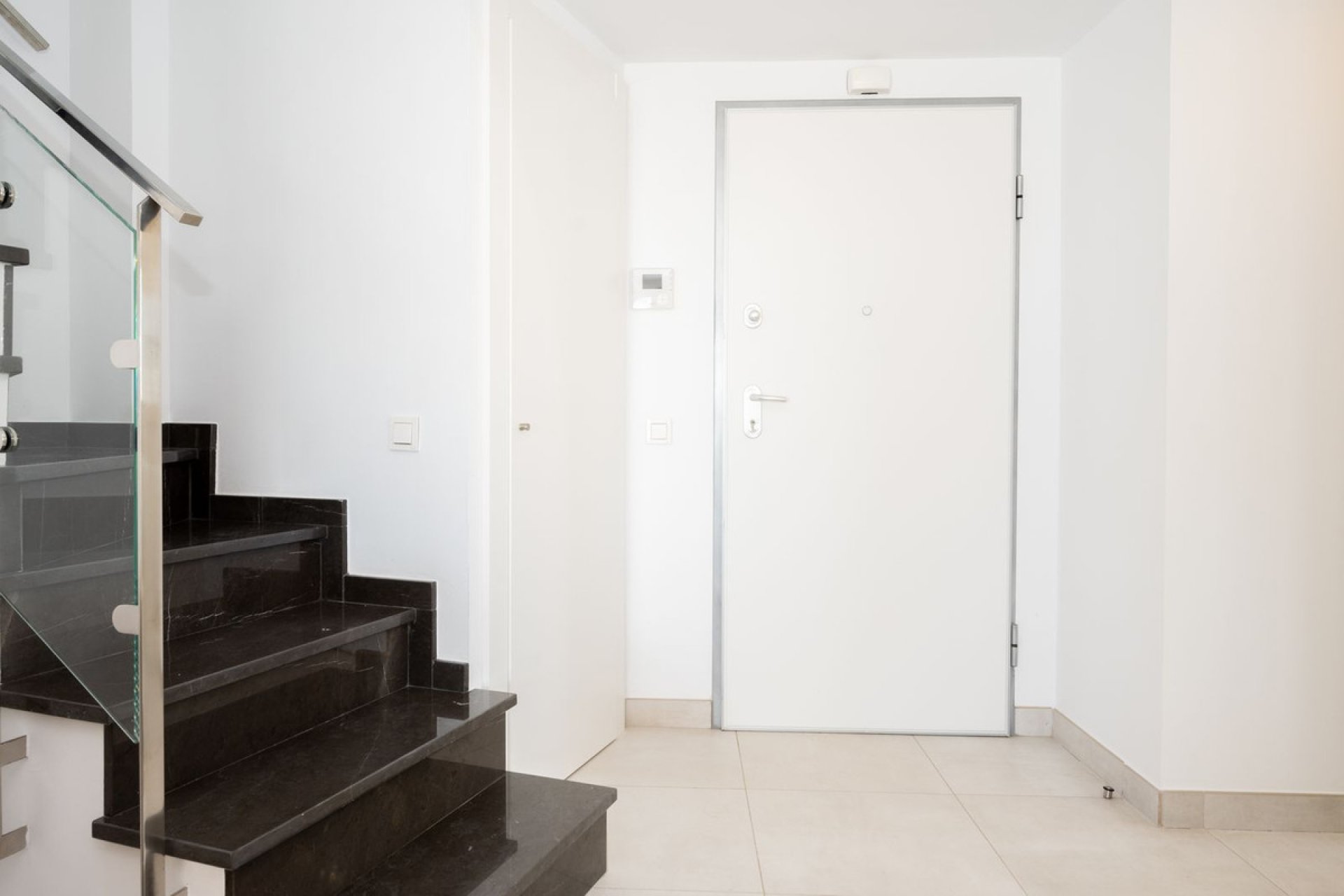 Resale - Apartment - Penthouse - Marbella - Altos de los Monteros