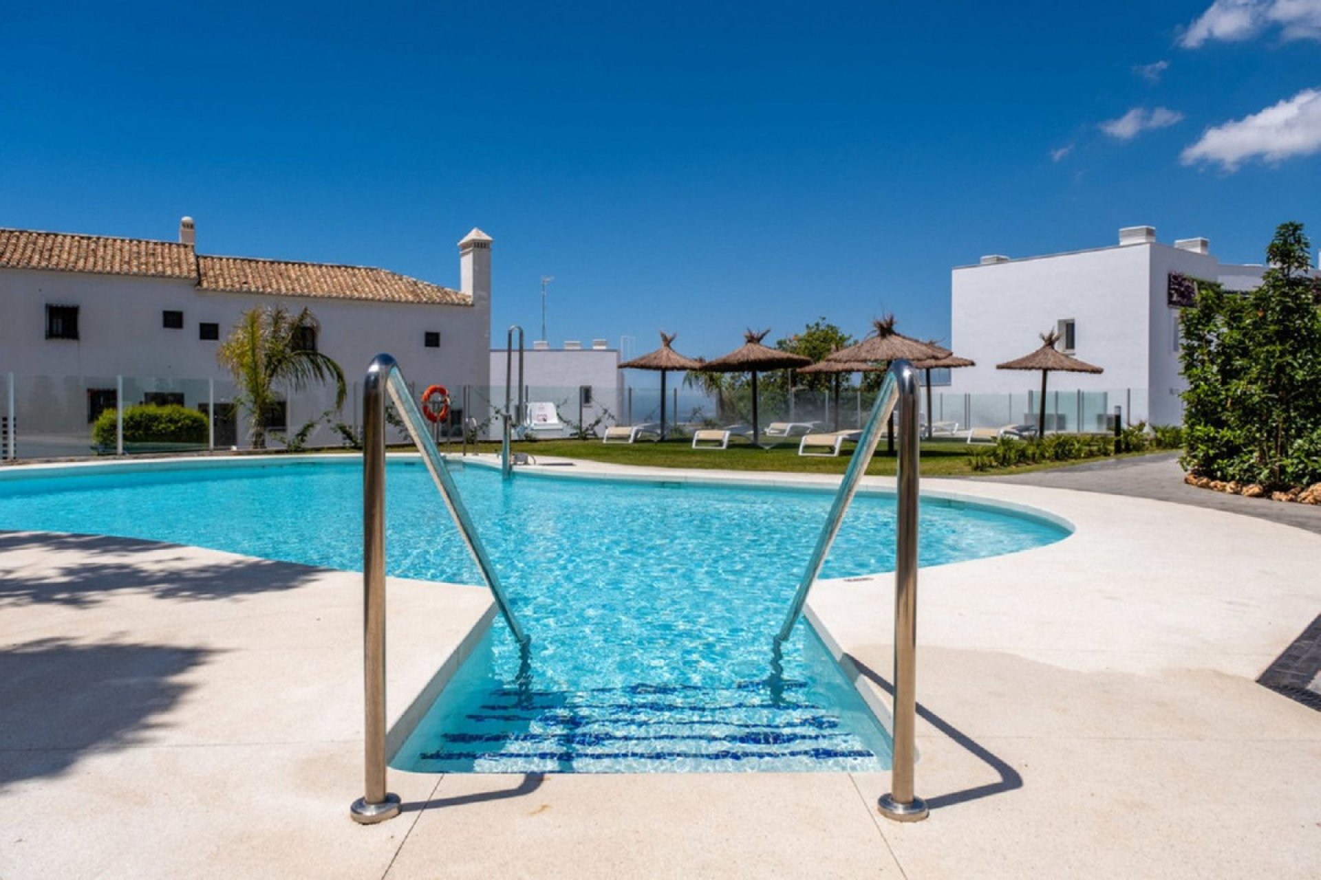 Resale - Apartment - Penthouse - Marbella - Altos de los Monteros