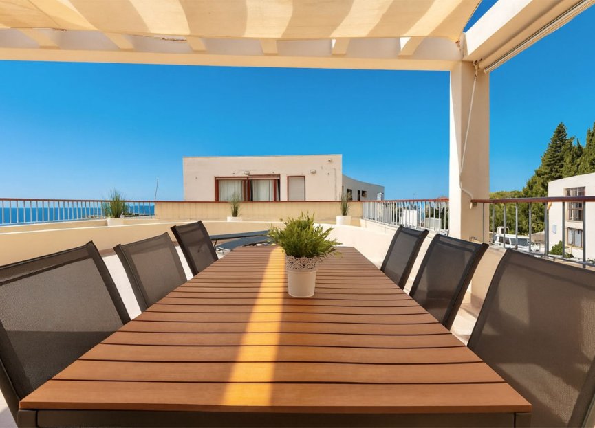 Resale - Apartment - Penthouse - Marbella - Altos de los Monteros