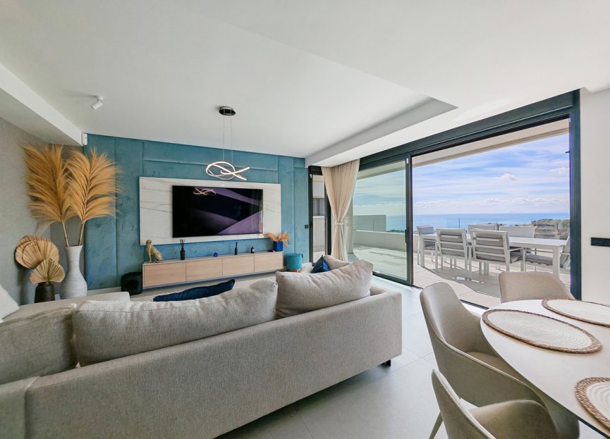 Resale - Apartment - Penthouse - Marbella - Altos de los Monteros