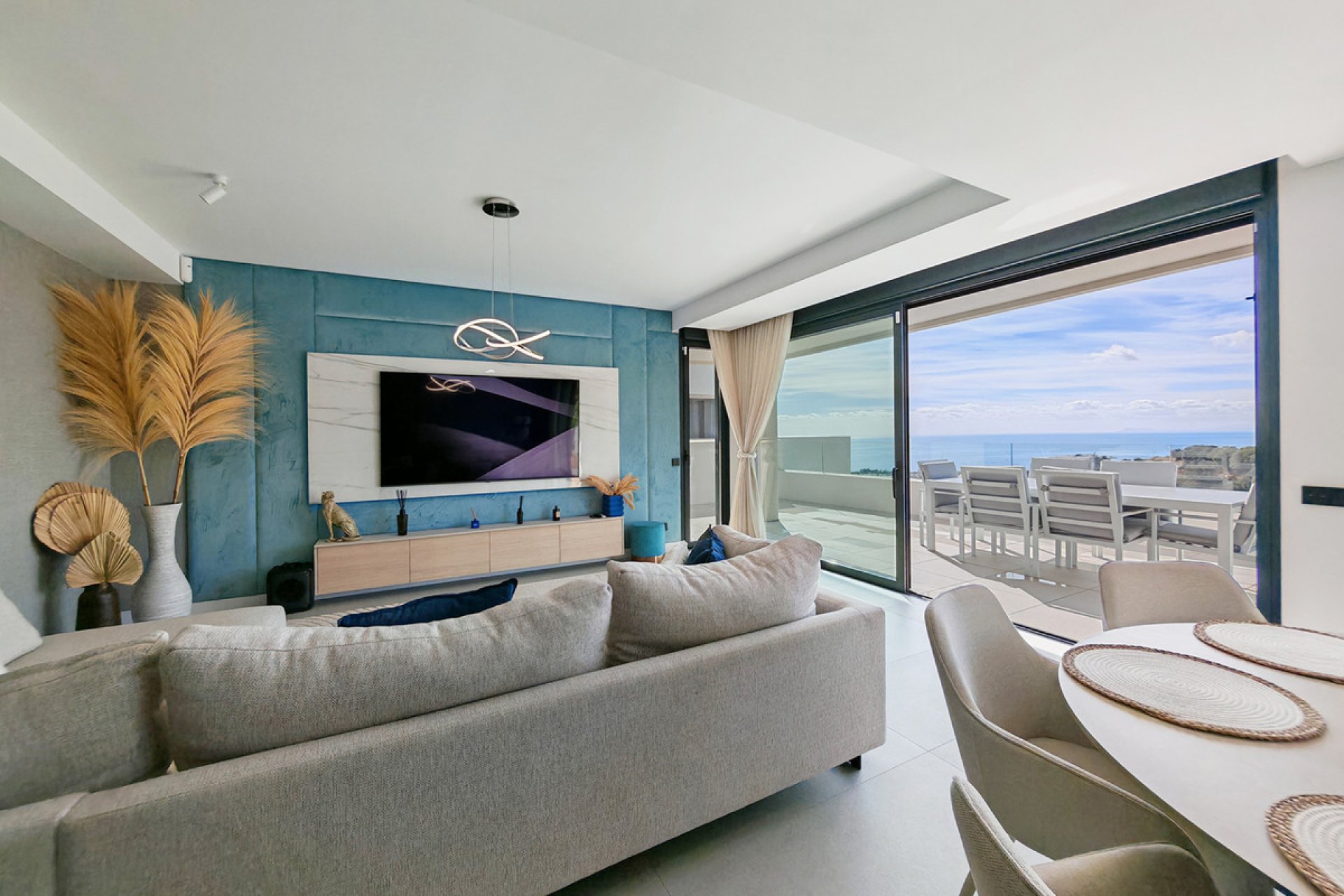 Resale - Apartment - Penthouse - Marbella - Altos de los Monteros