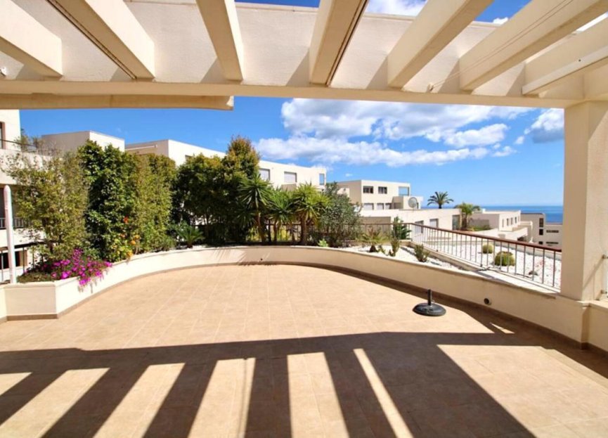 Resale - Apartment - Penthouse - Marbella - Altos de los Monteros