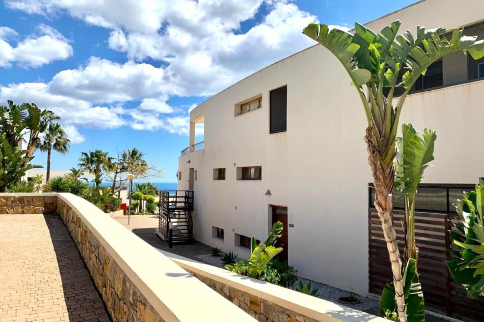 Resale - Apartment - Penthouse - Marbella - Altos de los Monteros