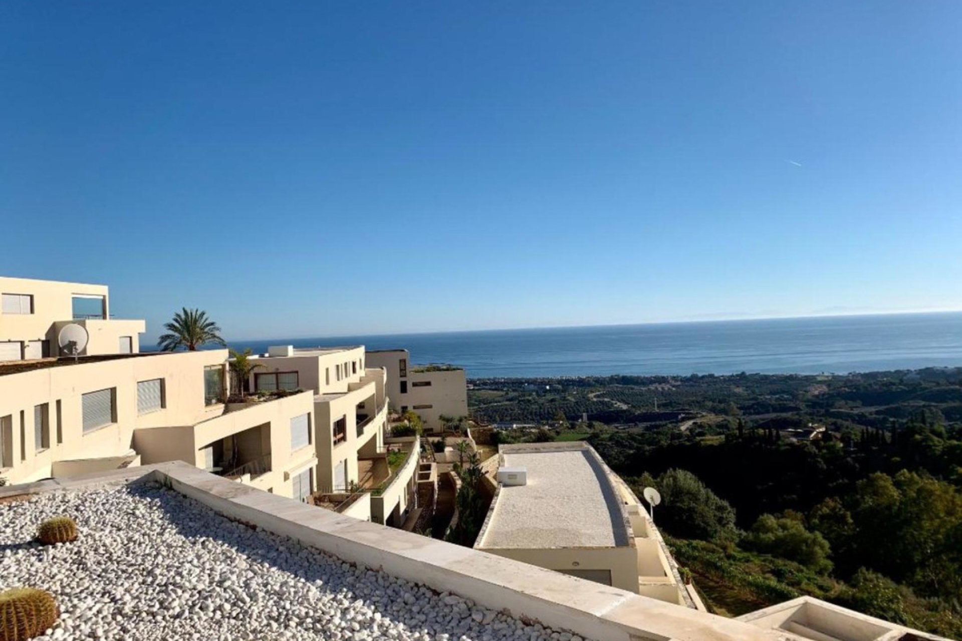 Resale - Apartment - Penthouse - Marbella - Altos de los Monteros