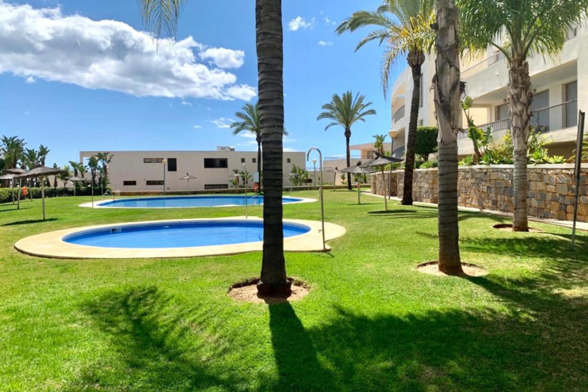 Resale - Apartment - Penthouse - Marbella - Altos de los Monteros