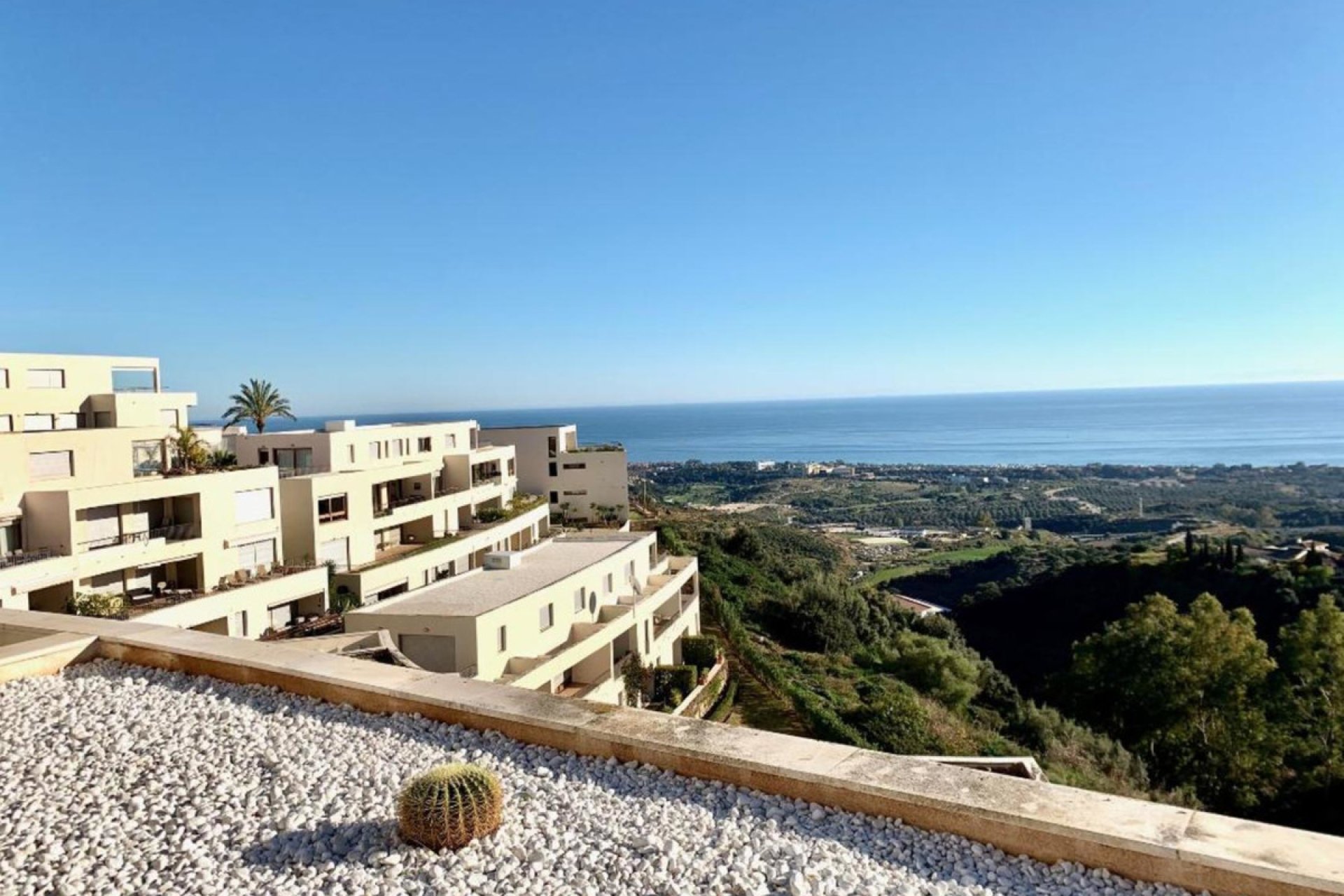 Resale - Apartment - Penthouse - Marbella - Altos de los Monteros