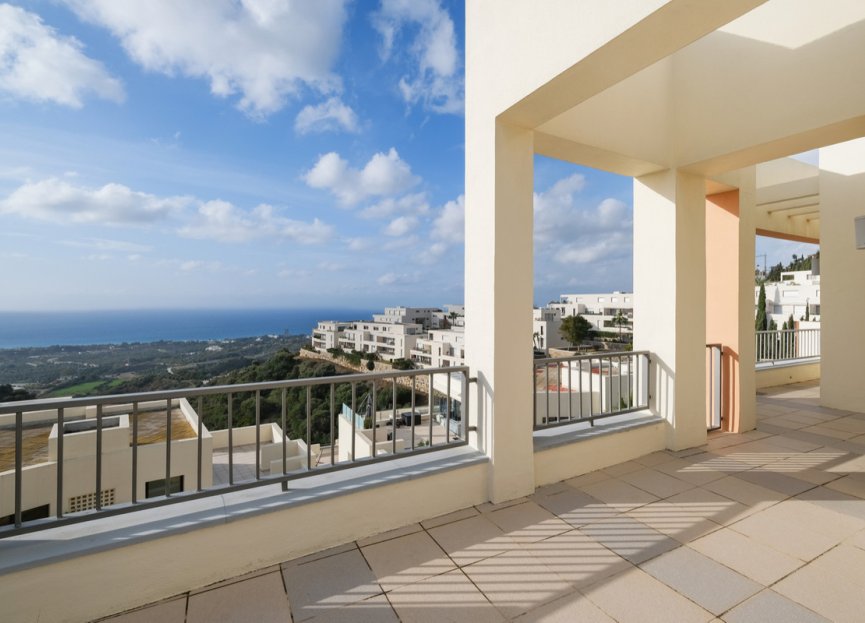 Resale - Apartment - Penthouse - Marbella - Altos de los Monteros