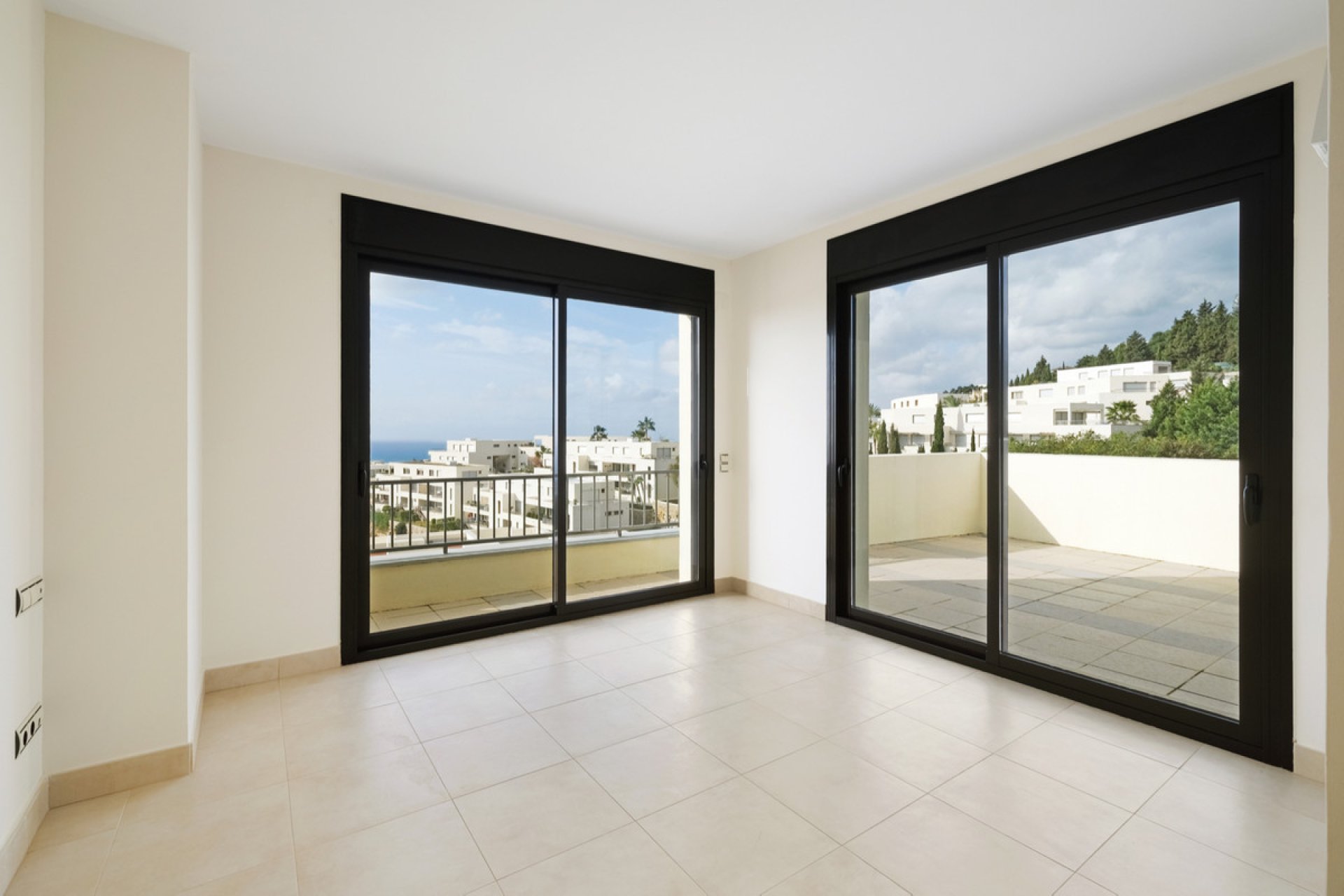 Resale - Apartment - Penthouse - Marbella - Altos de los Monteros