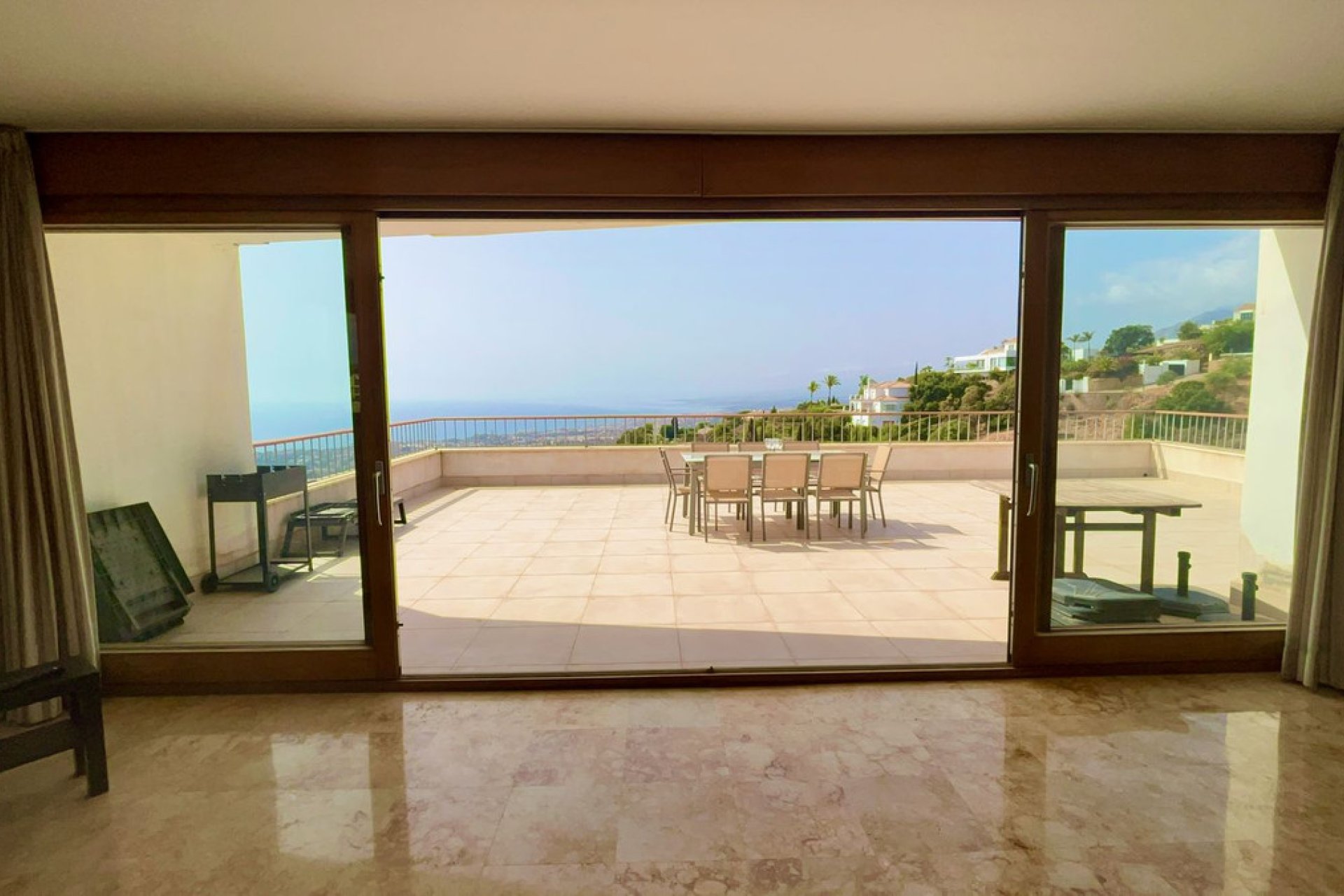 Resale - Apartment - Penthouse - Marbella - Altos de los Monteros