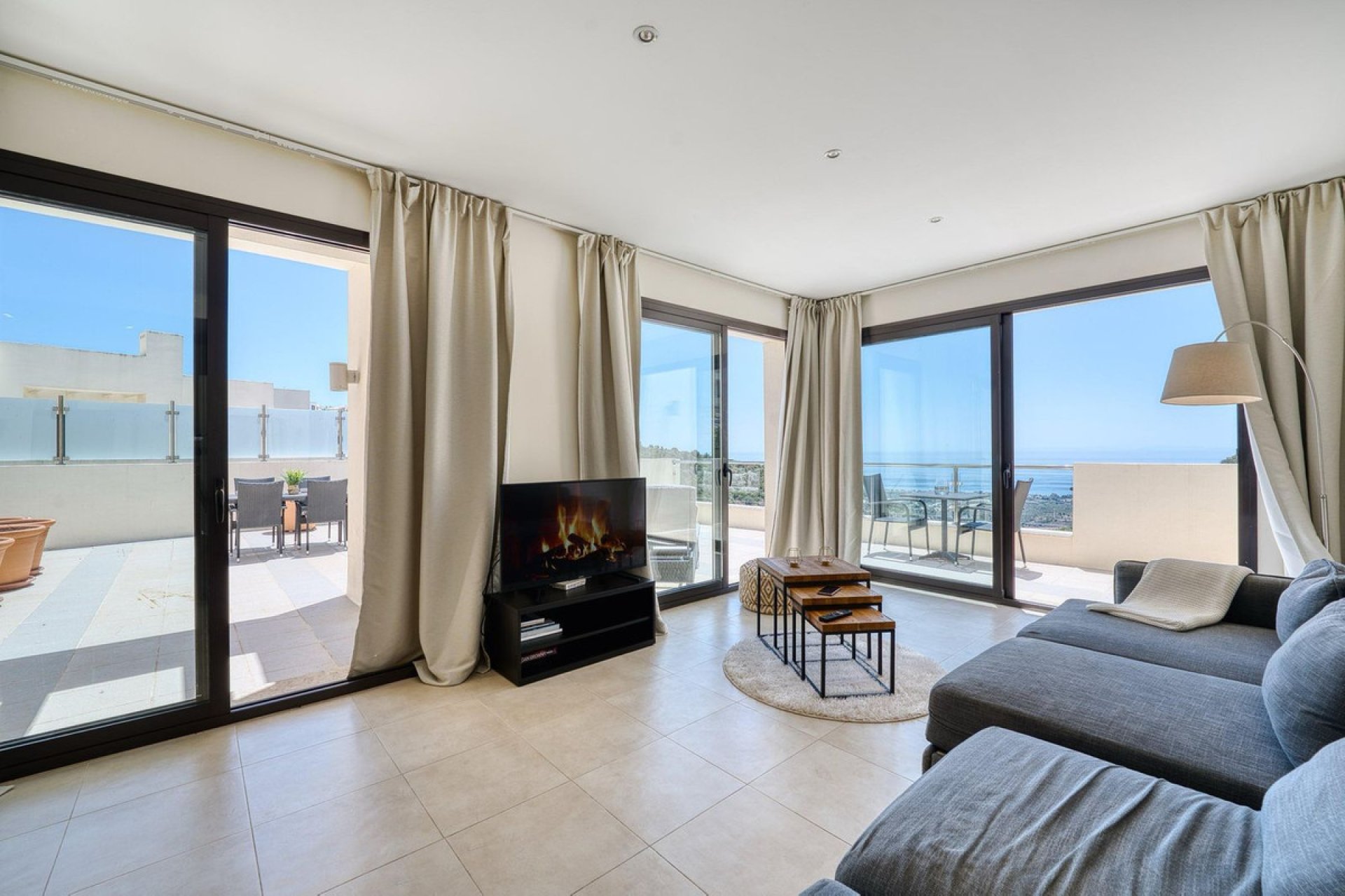 Resale - Apartment - Penthouse - Marbella - Altos de los Monteros