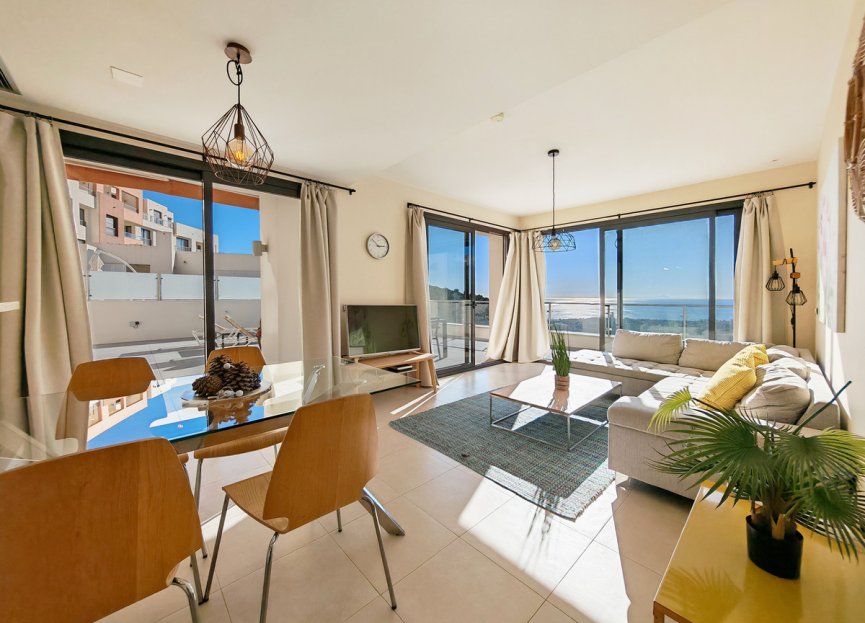 Resale - Apartment - Penthouse - Marbella - Altos de los Monteros