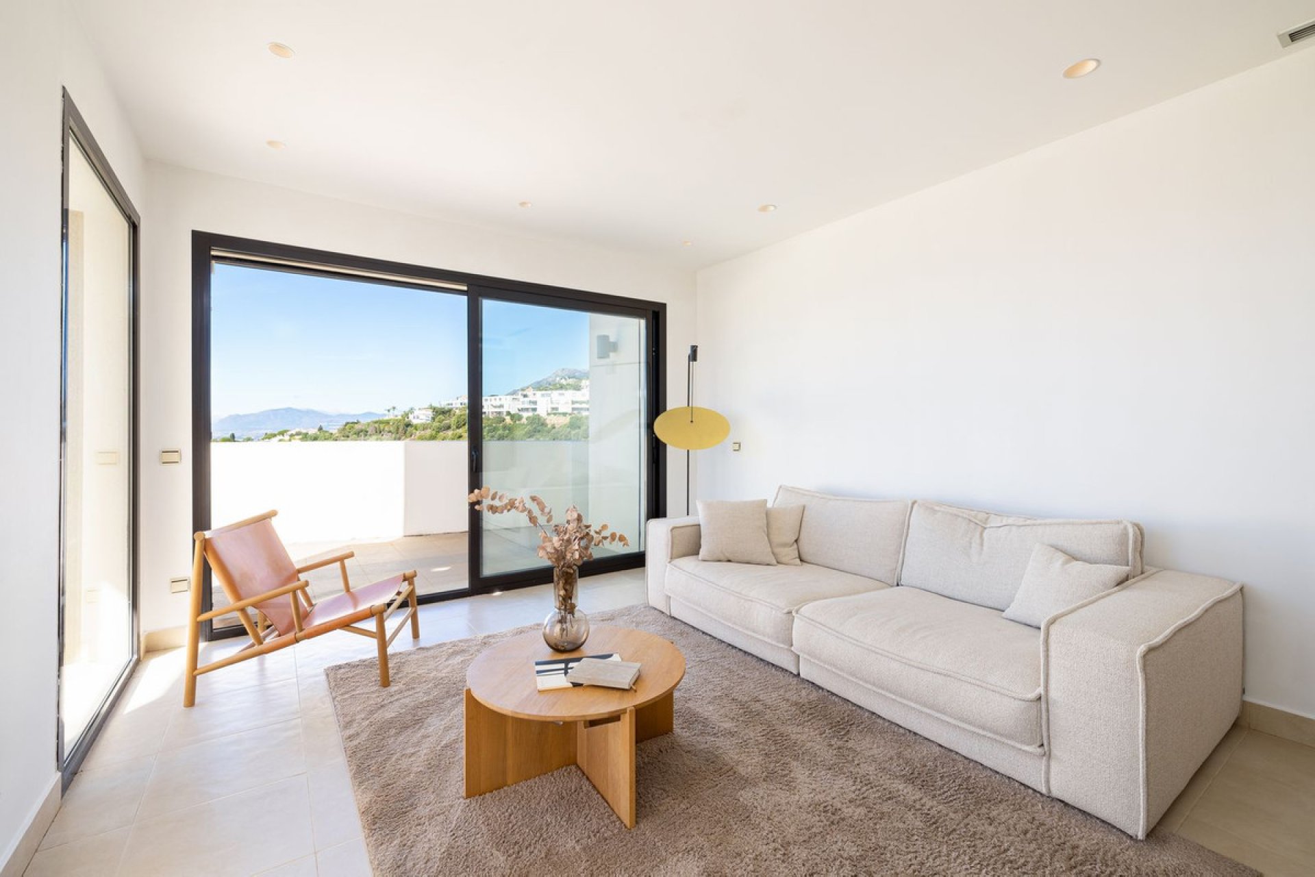 Resale - Apartment - Penthouse - Marbella - Altos de los Monteros