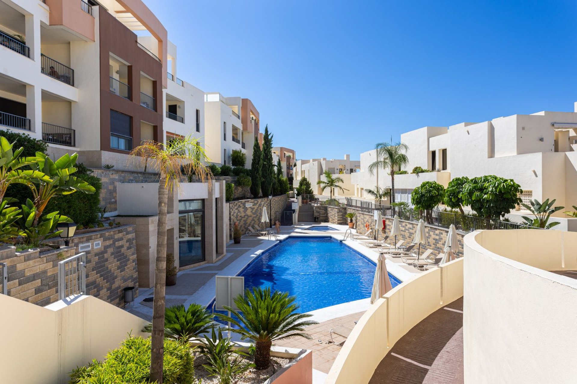 Resale - Apartment - Penthouse - Marbella - Altos de los Monteros