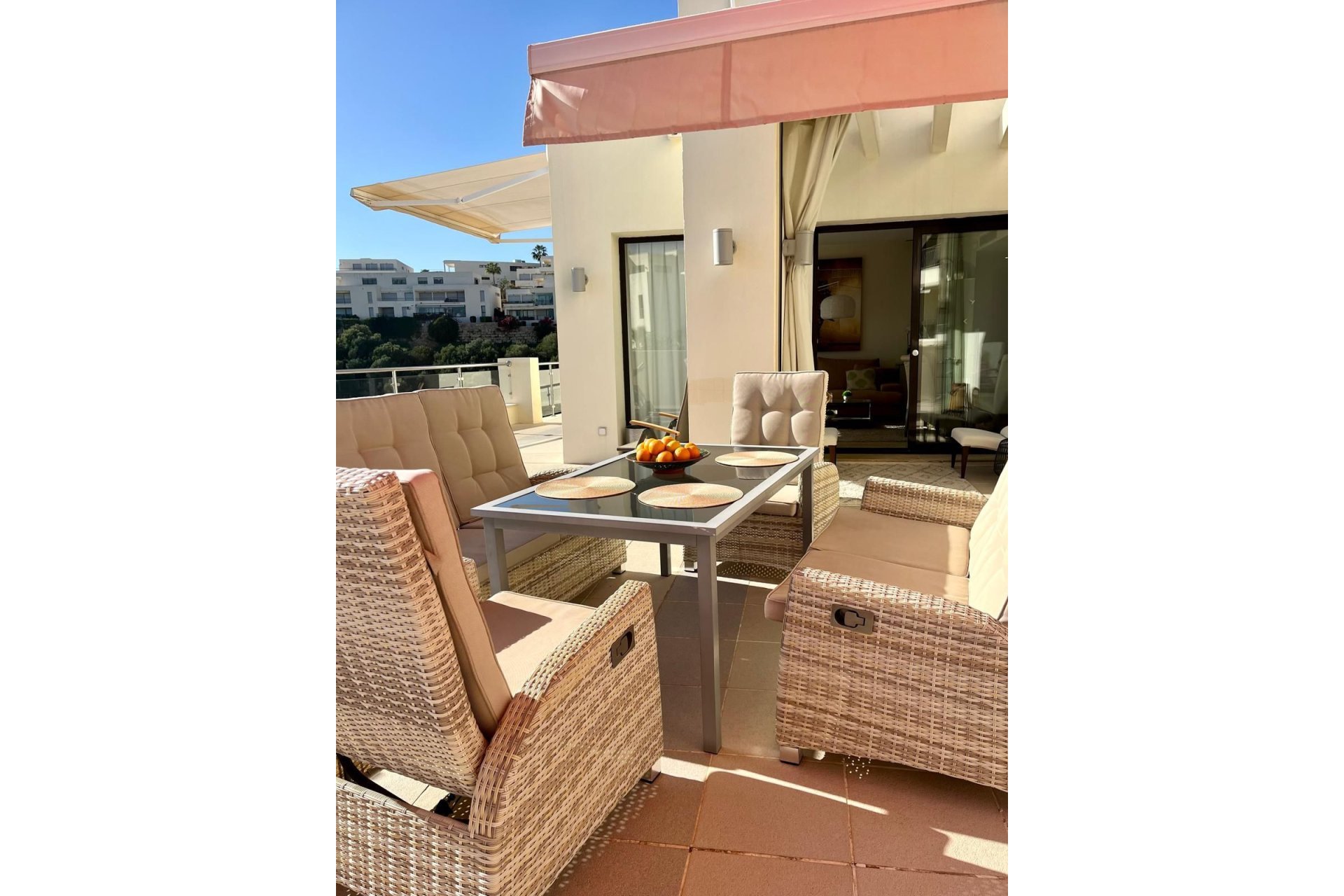 Resale - Apartment - Penthouse - Marbella - Altos de los Monteros