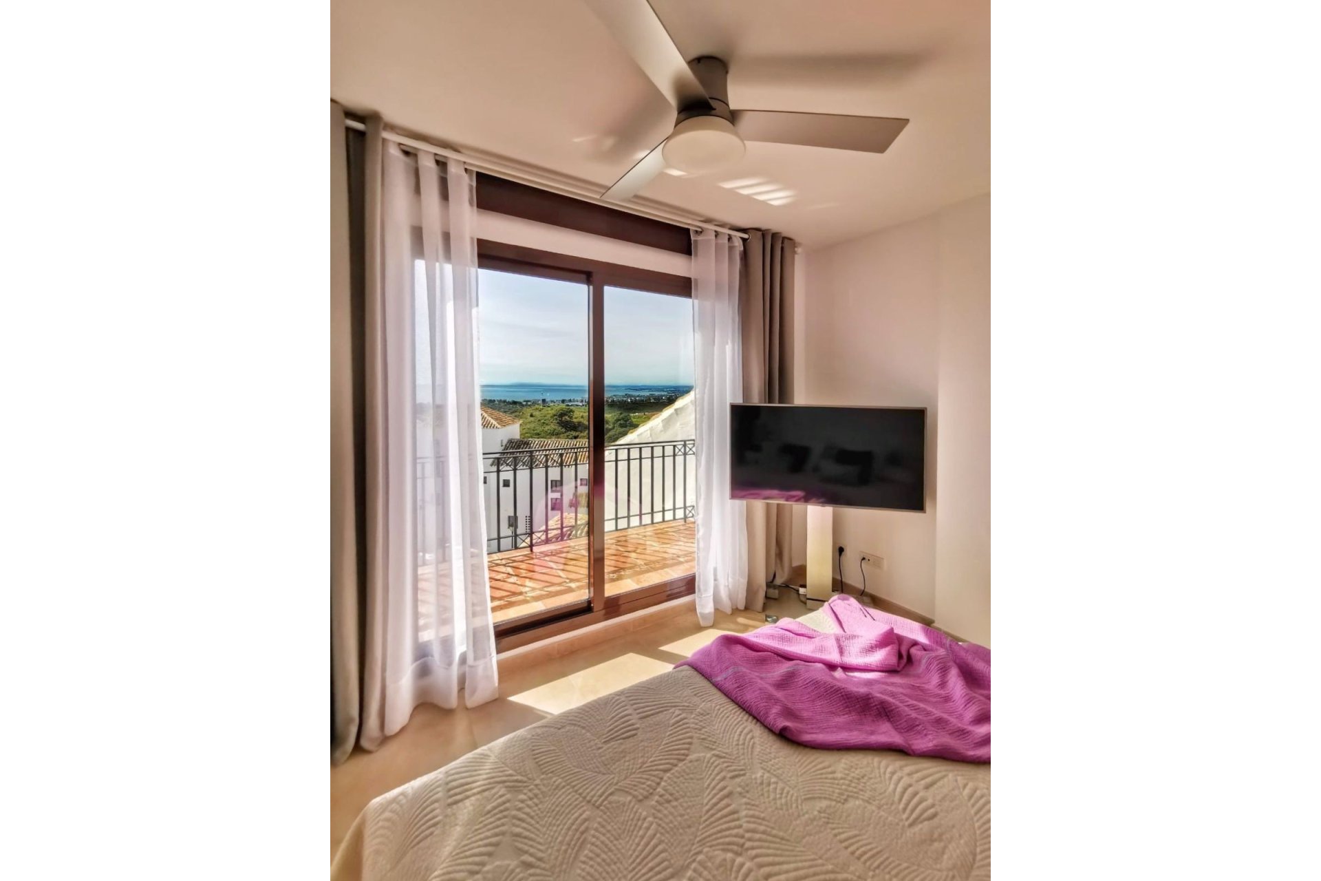 Resale - Apartment - Penthouse - Marbella - Altos de los Monteros