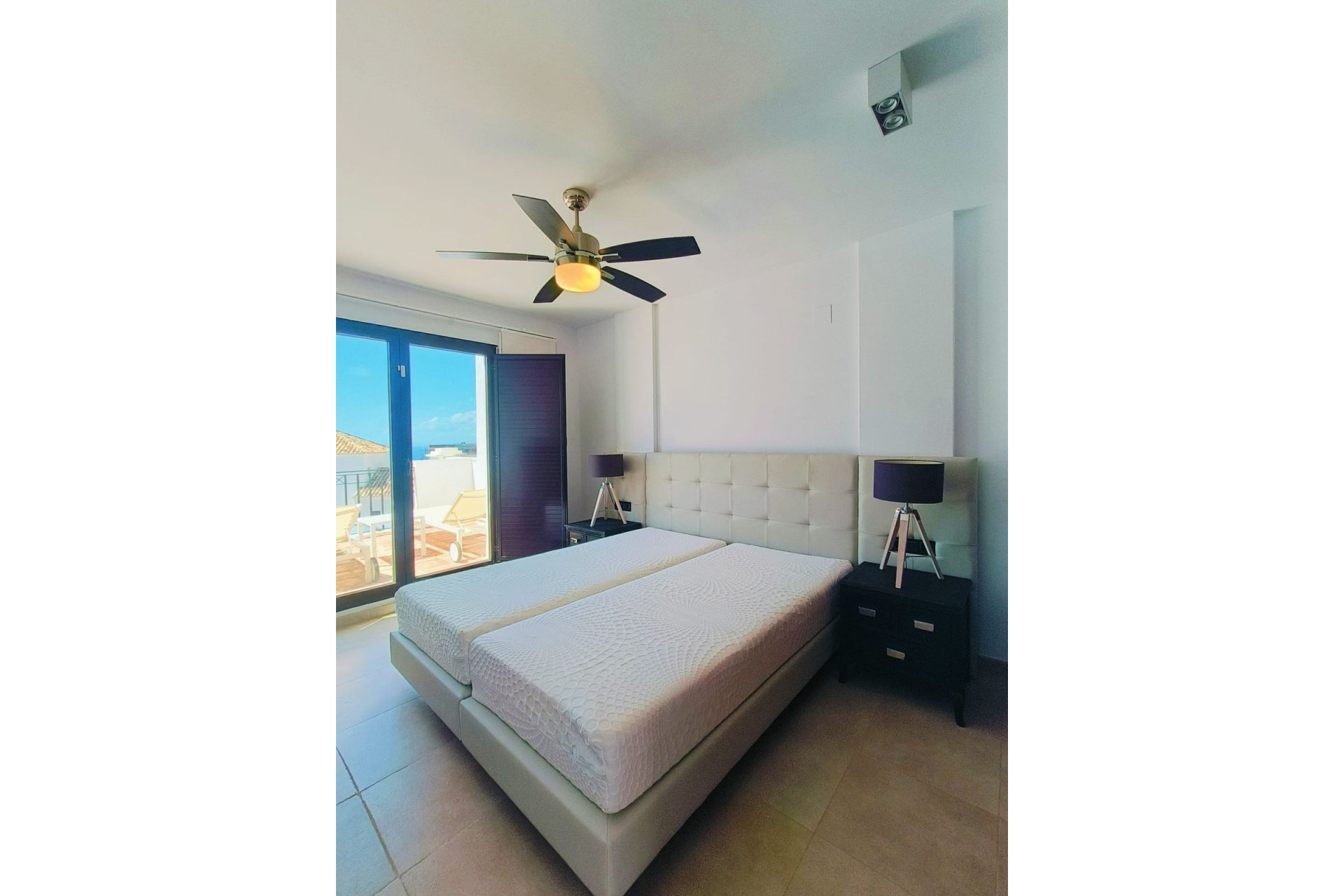 Resale - Apartment - Penthouse - Marbella - Altos de los Monteros