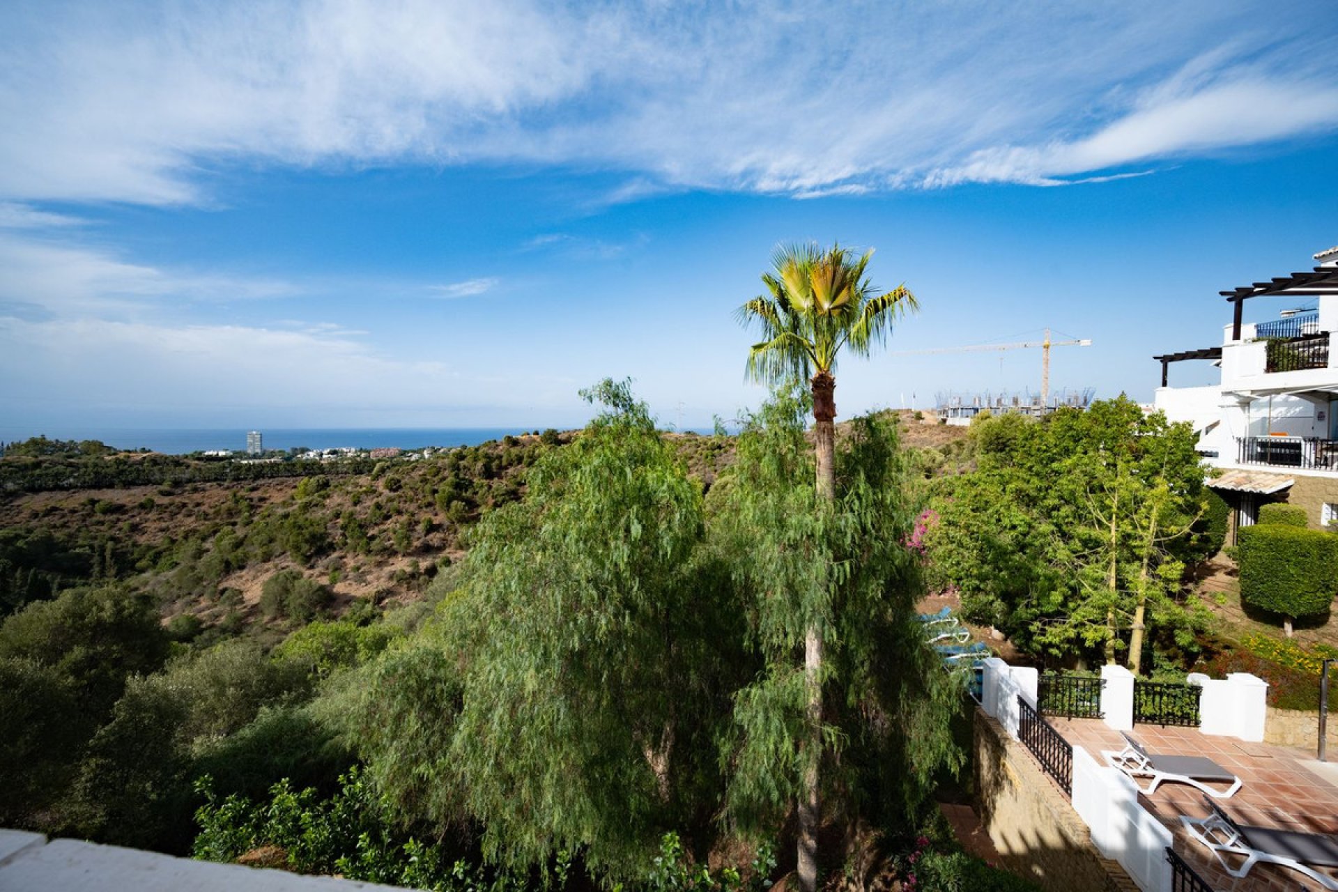 Resale - Apartment - Penthouse - Marbella - Altos de los Monteros