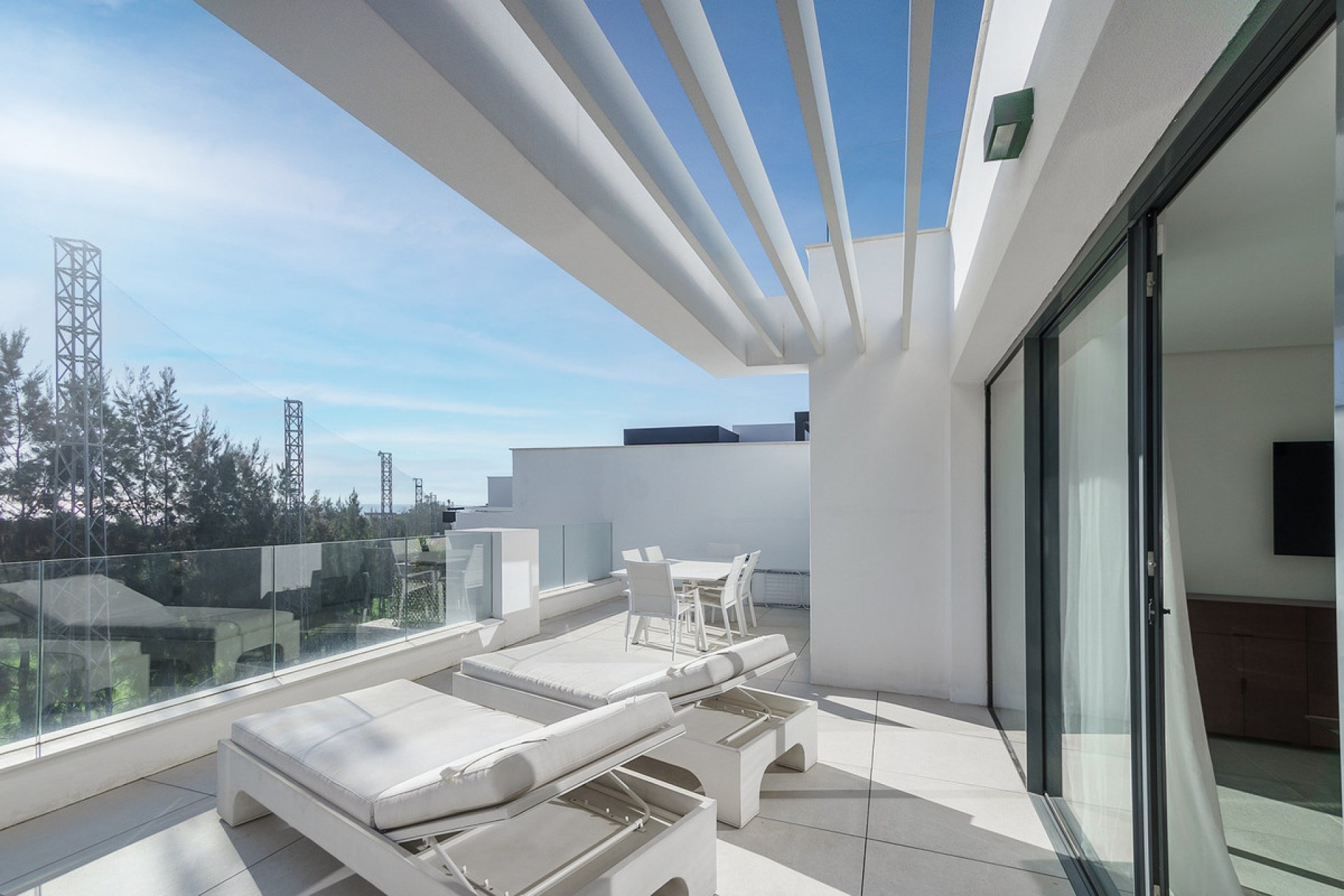 Resale - Apartment - Penthouse - Marbella - Artola