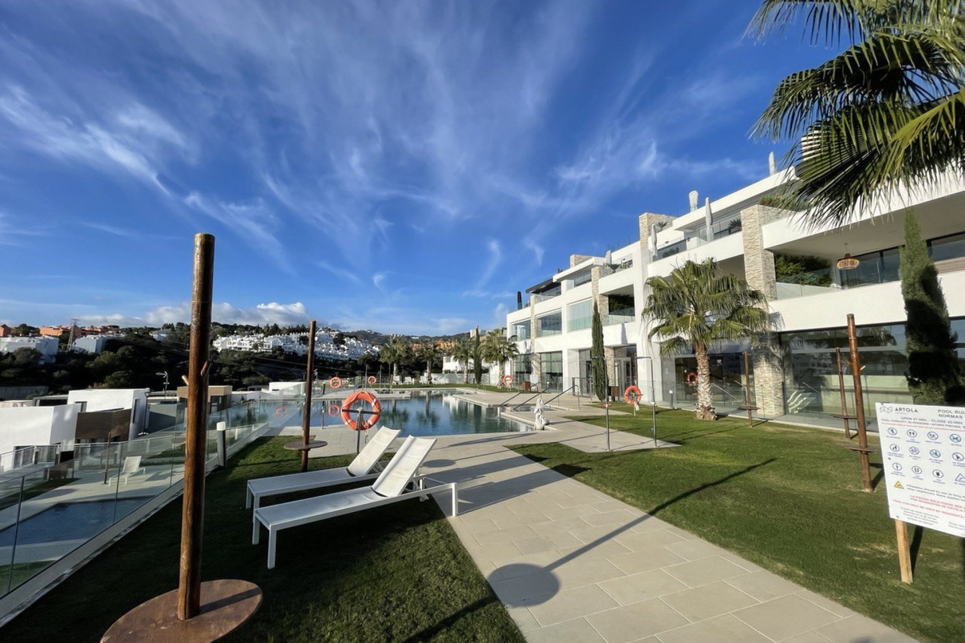 Resale - Apartment - Penthouse - Marbella - Artola