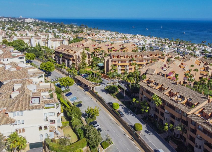 Resale - Apartment - Penthouse - Marbella - Bahía de Marbella