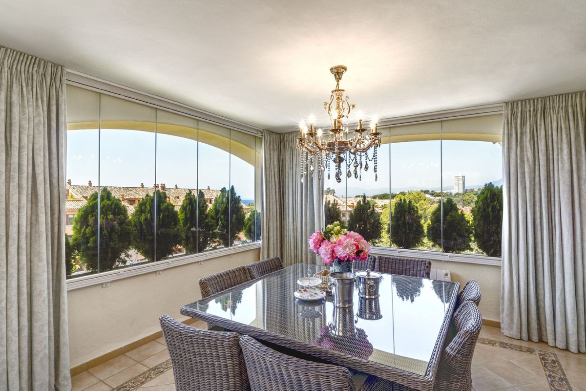 Resale - Apartment - Penthouse - Marbella - Bahía de Marbella