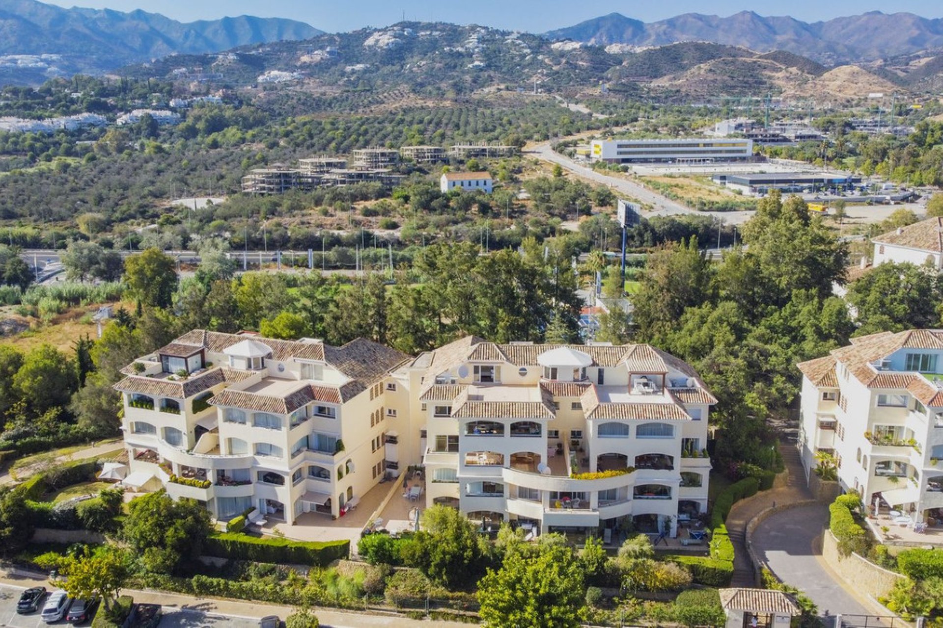 Resale - Apartment - Penthouse - Marbella - Bahía de Marbella