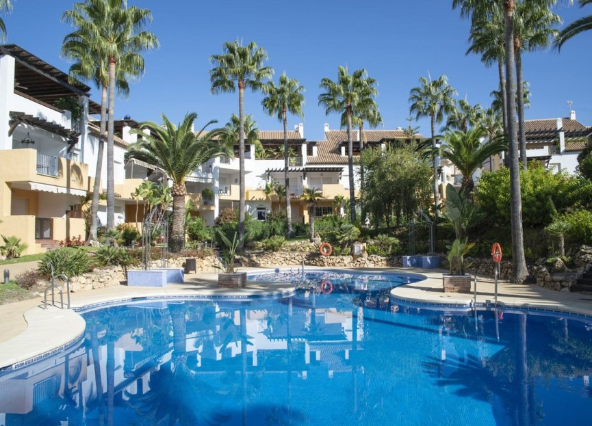 Resale - Apartment - Penthouse - Marbella - Bahía de Marbella