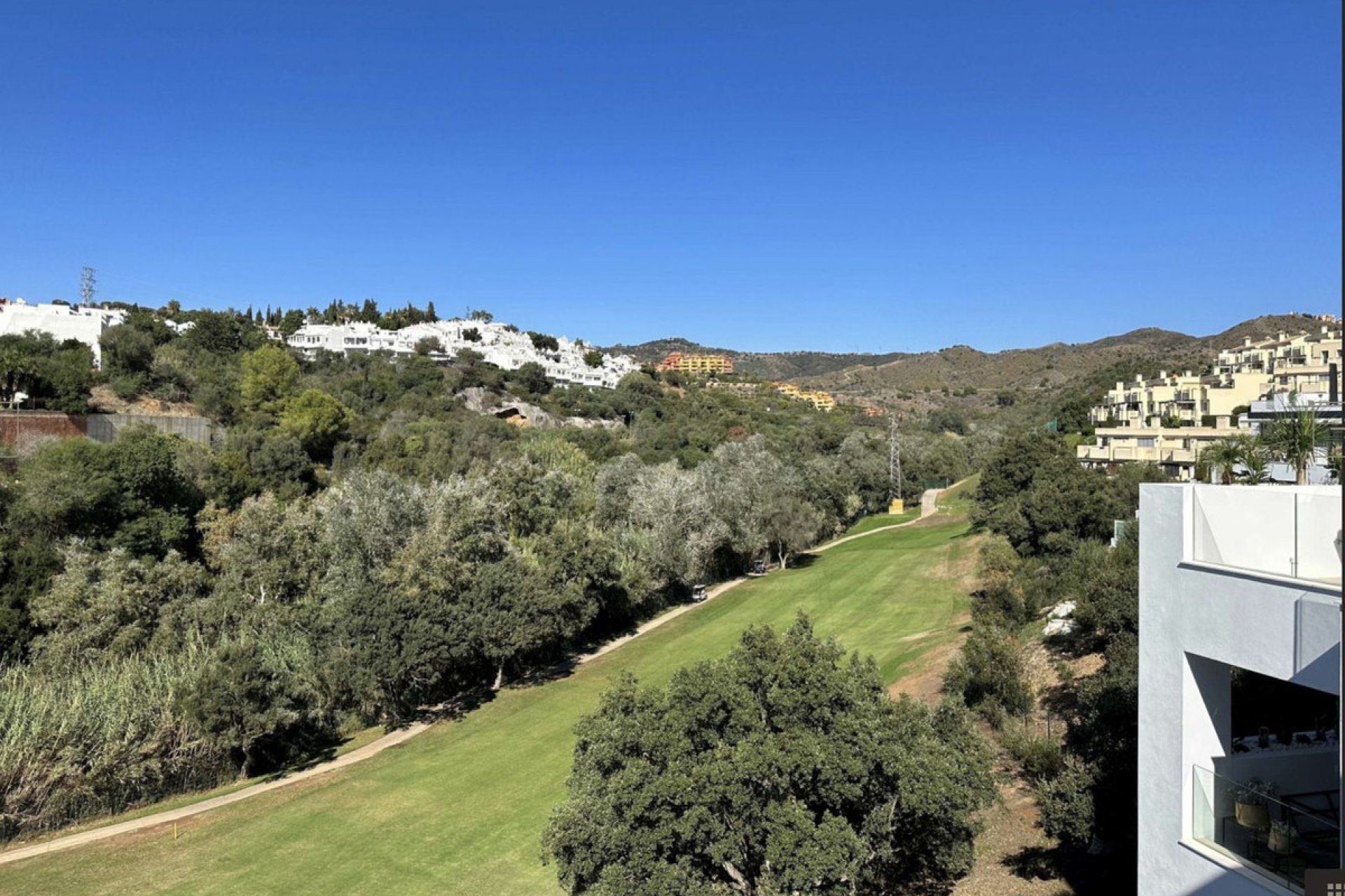 Resale - Apartment - Penthouse - Marbella - Cabopino